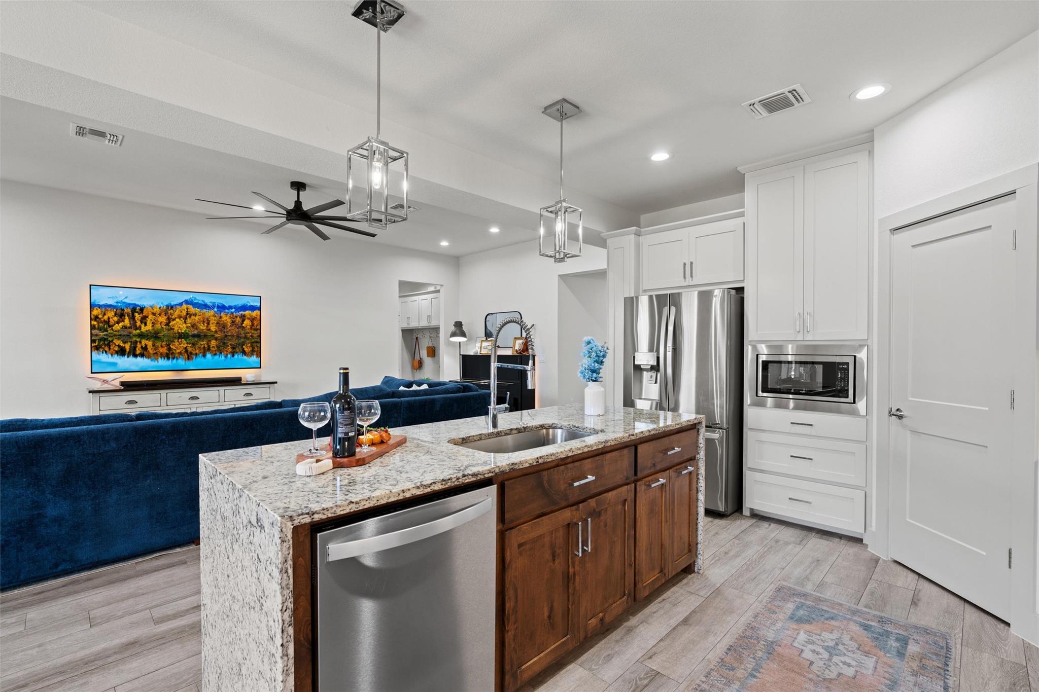 108 Dax Dr, Liberty Hill, TX 78642