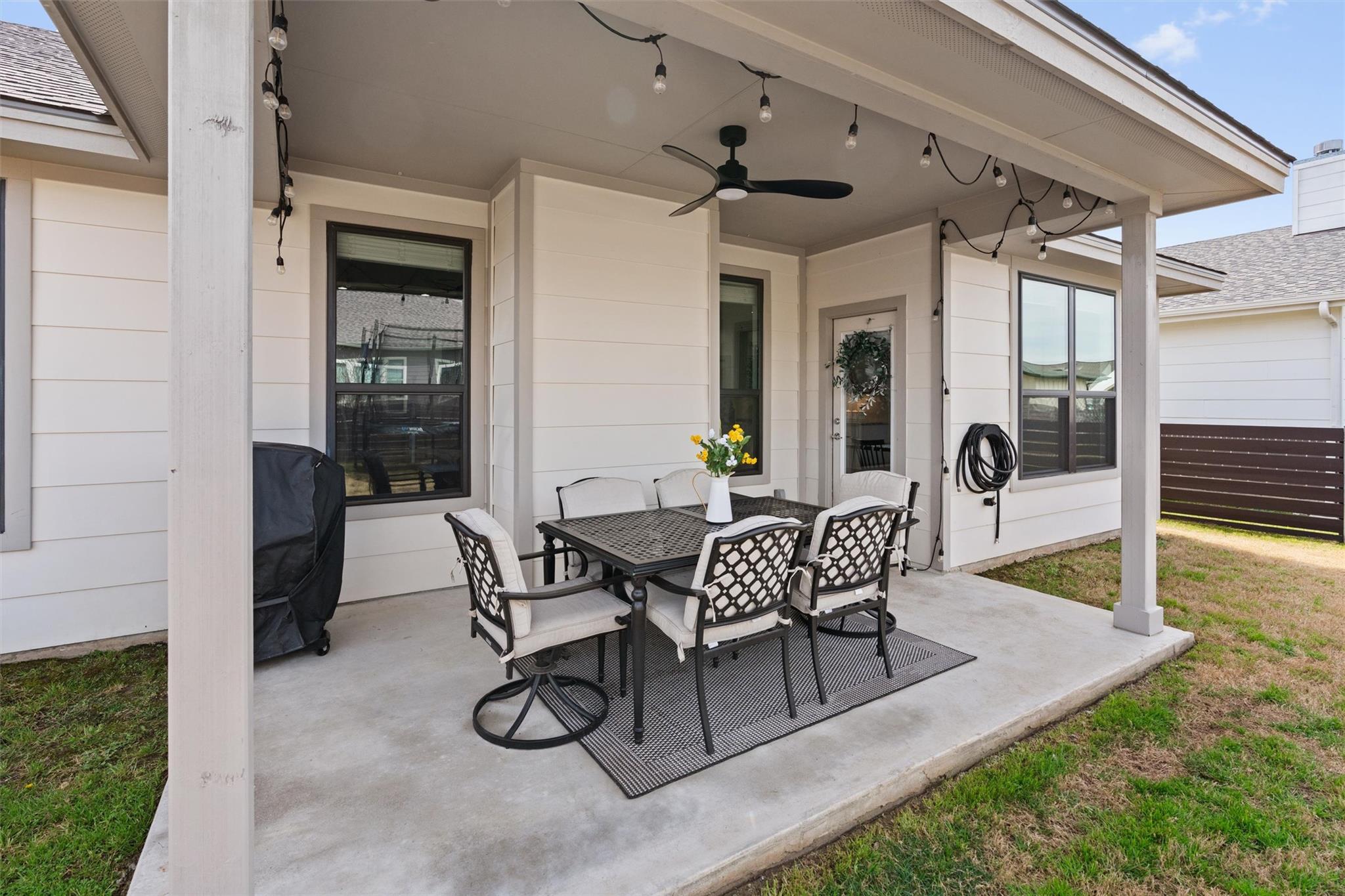 108 Dax Dr, Liberty Hill, TX 78642