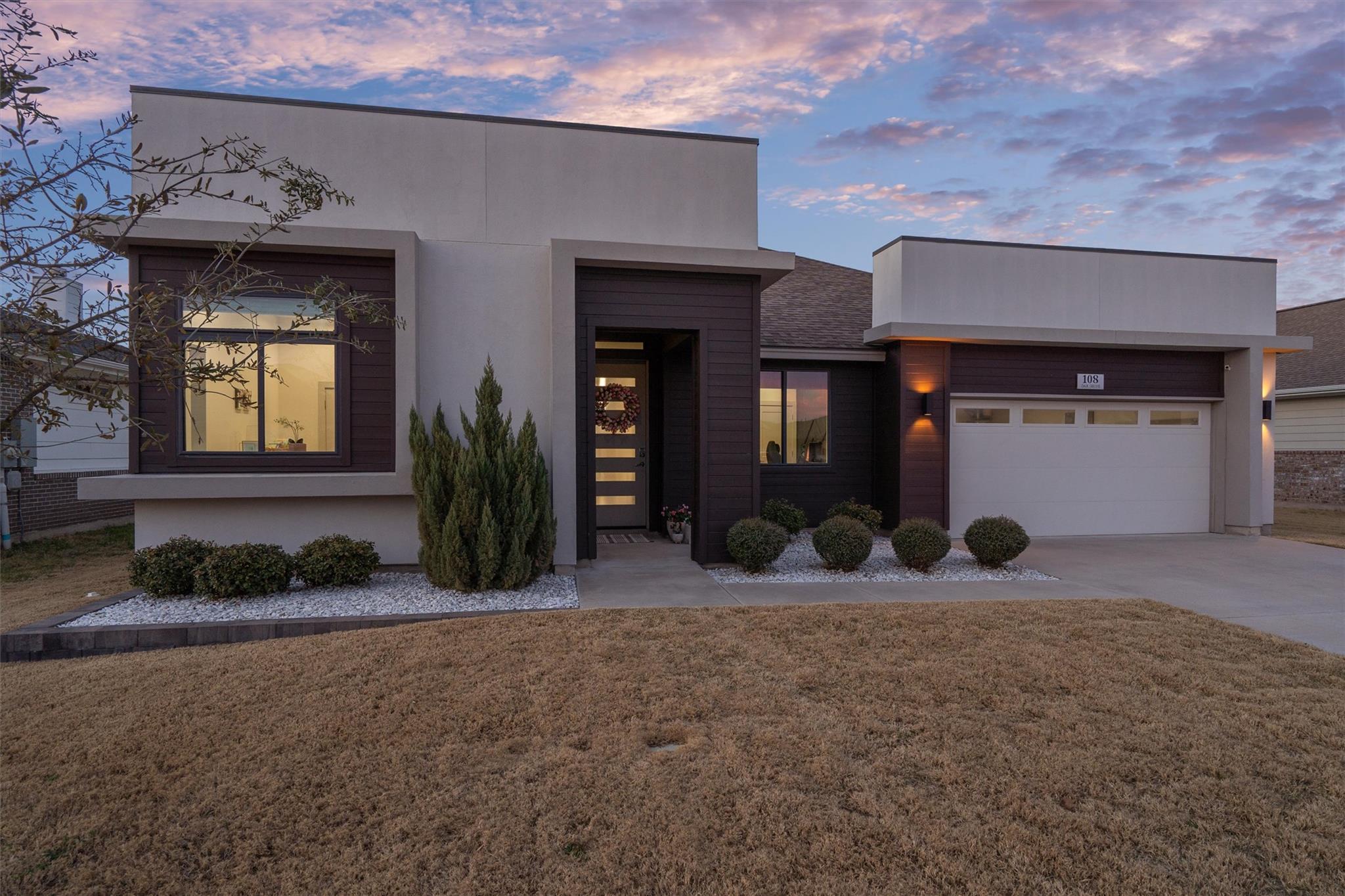 108 Dax Dr, Liberty Hill, TX 78642