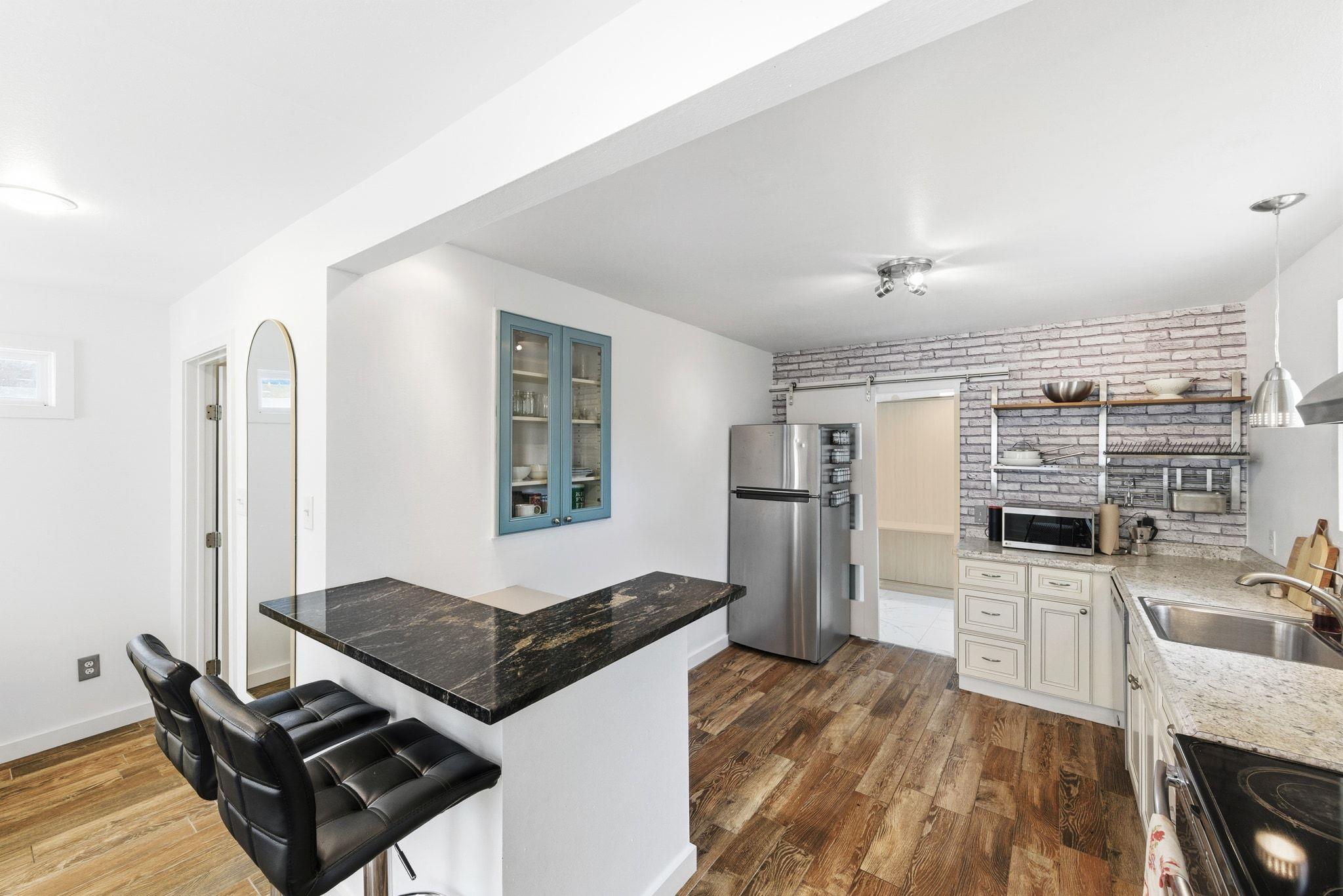 1706 Riverview St # A, Austin, TX 78702