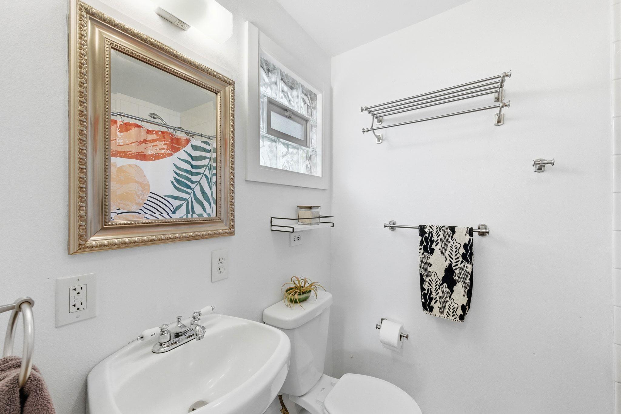 1706 Riverview St # A, Austin, TX 78702