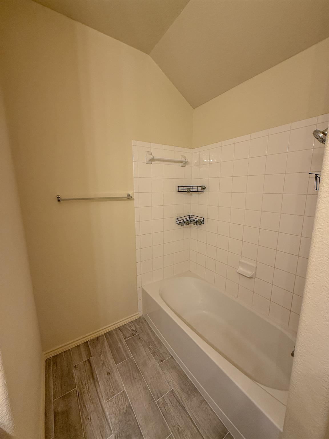 412 Azurite Dr, Jarrell, TX 76537