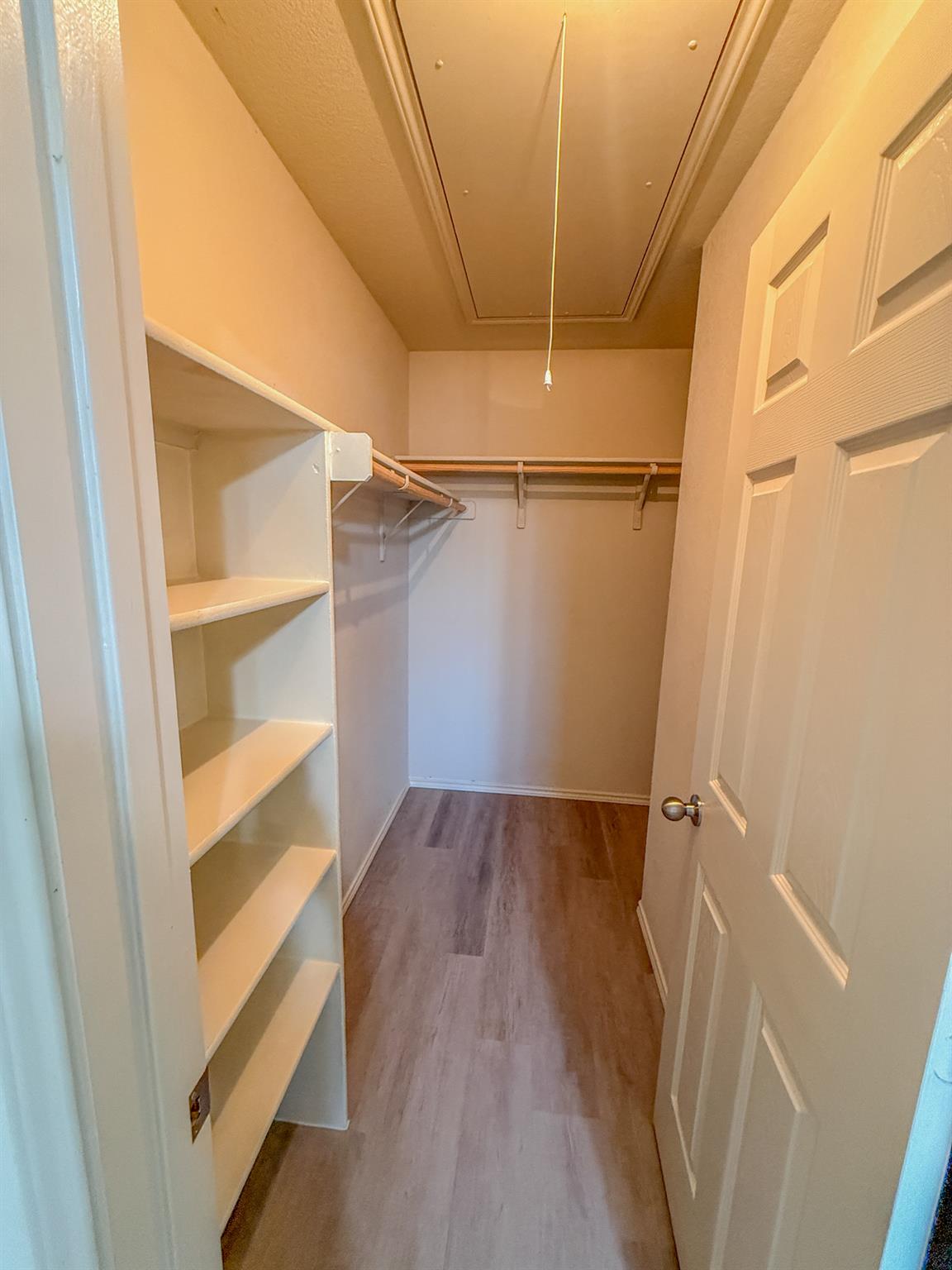 412 Azurite Dr, Jarrell, TX 76537