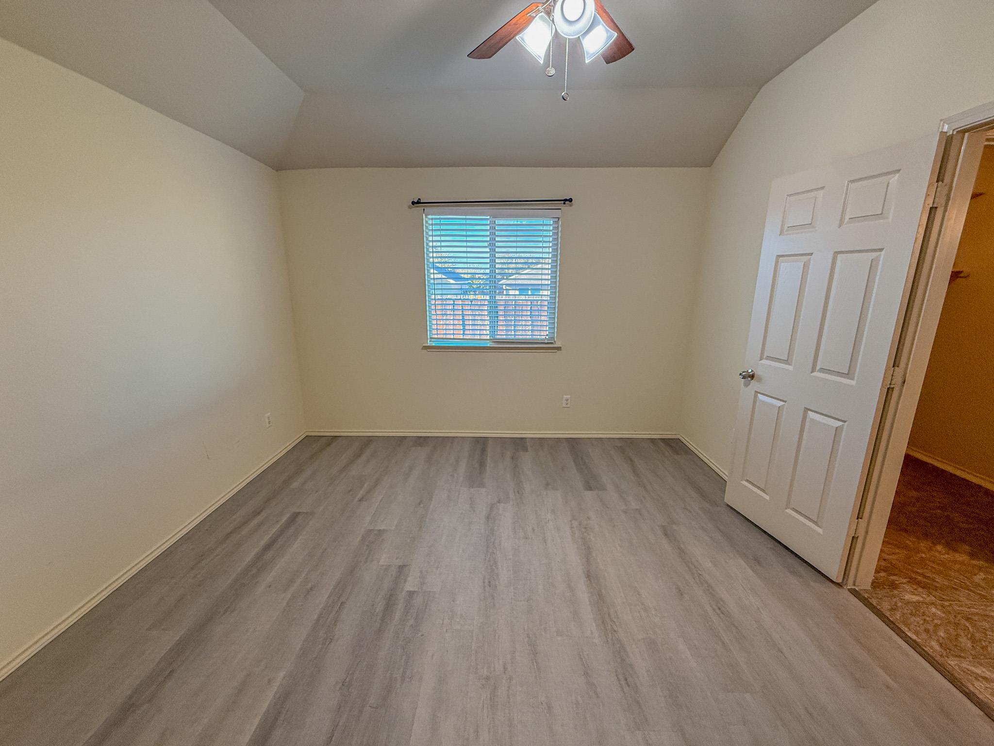 412 Azurite Dr, Jarrell, TX 76537