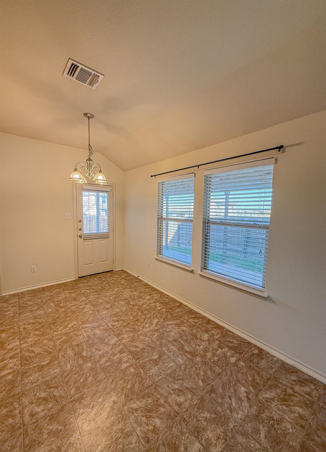 412 Azurite Dr, Jarrell, TX 76537