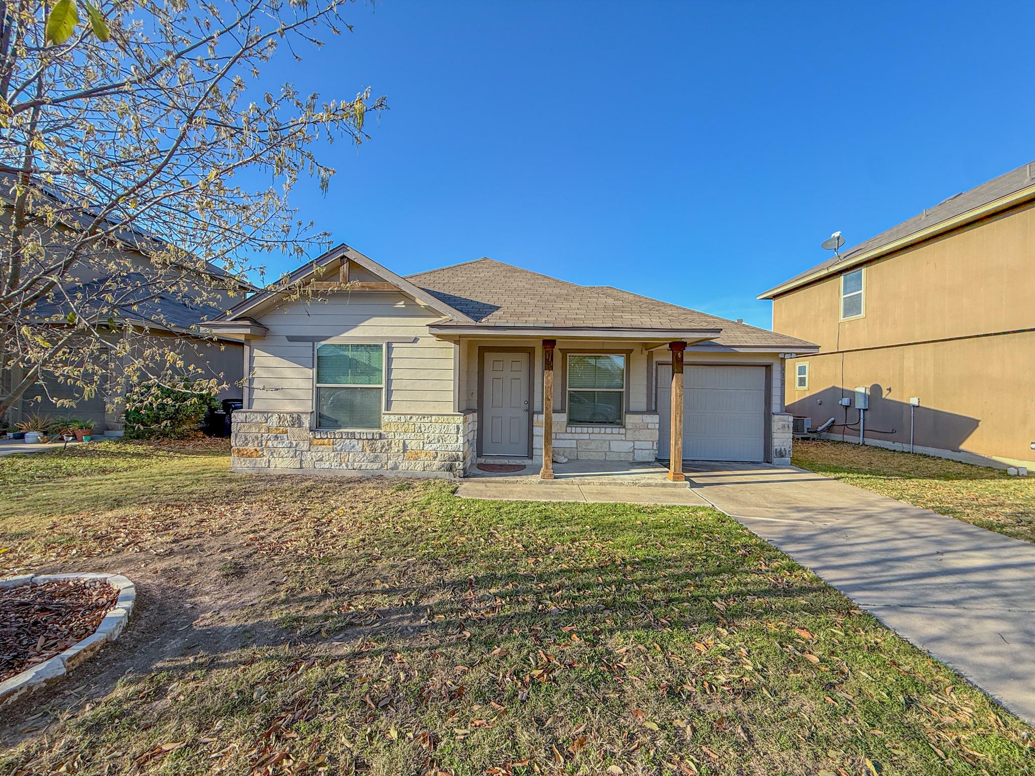 412 Azurite Dr, Jarrell, TX 76537