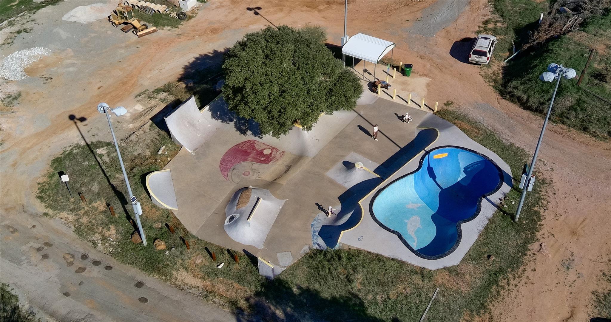 464 Fir Ln, Cottonwood Shores, TX 78657