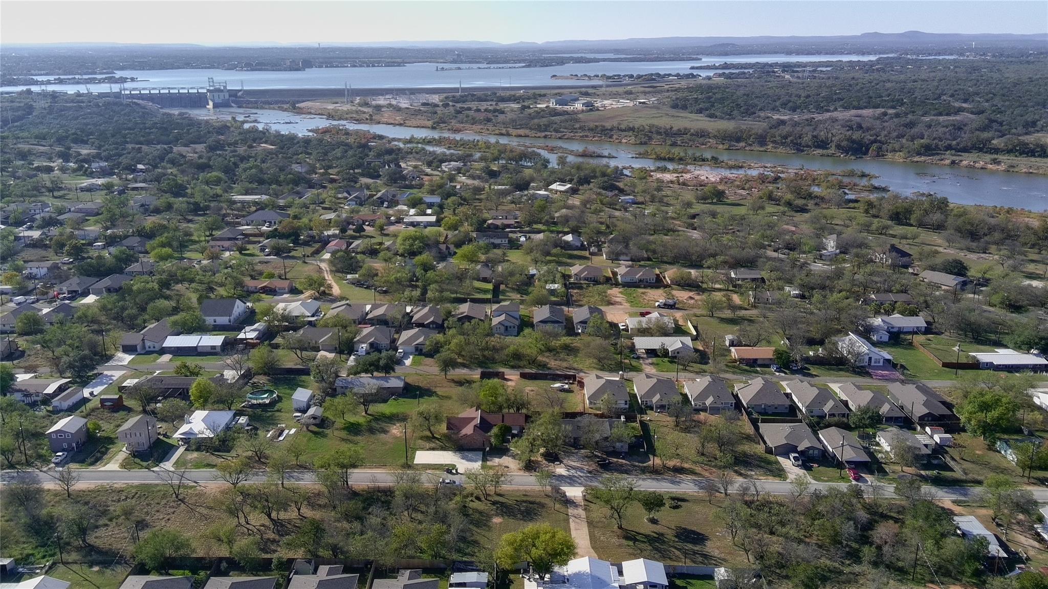 464 Fir Ln, Cottonwood Shores, TX 78657