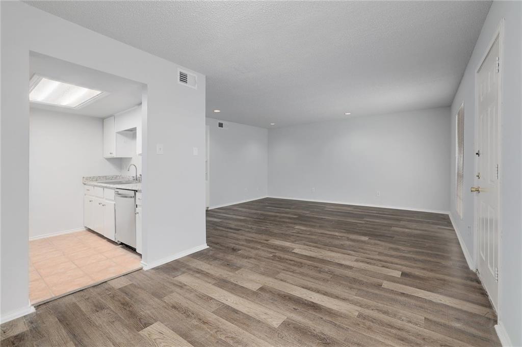 2401 Leon St # 201, Austin, TX 78705