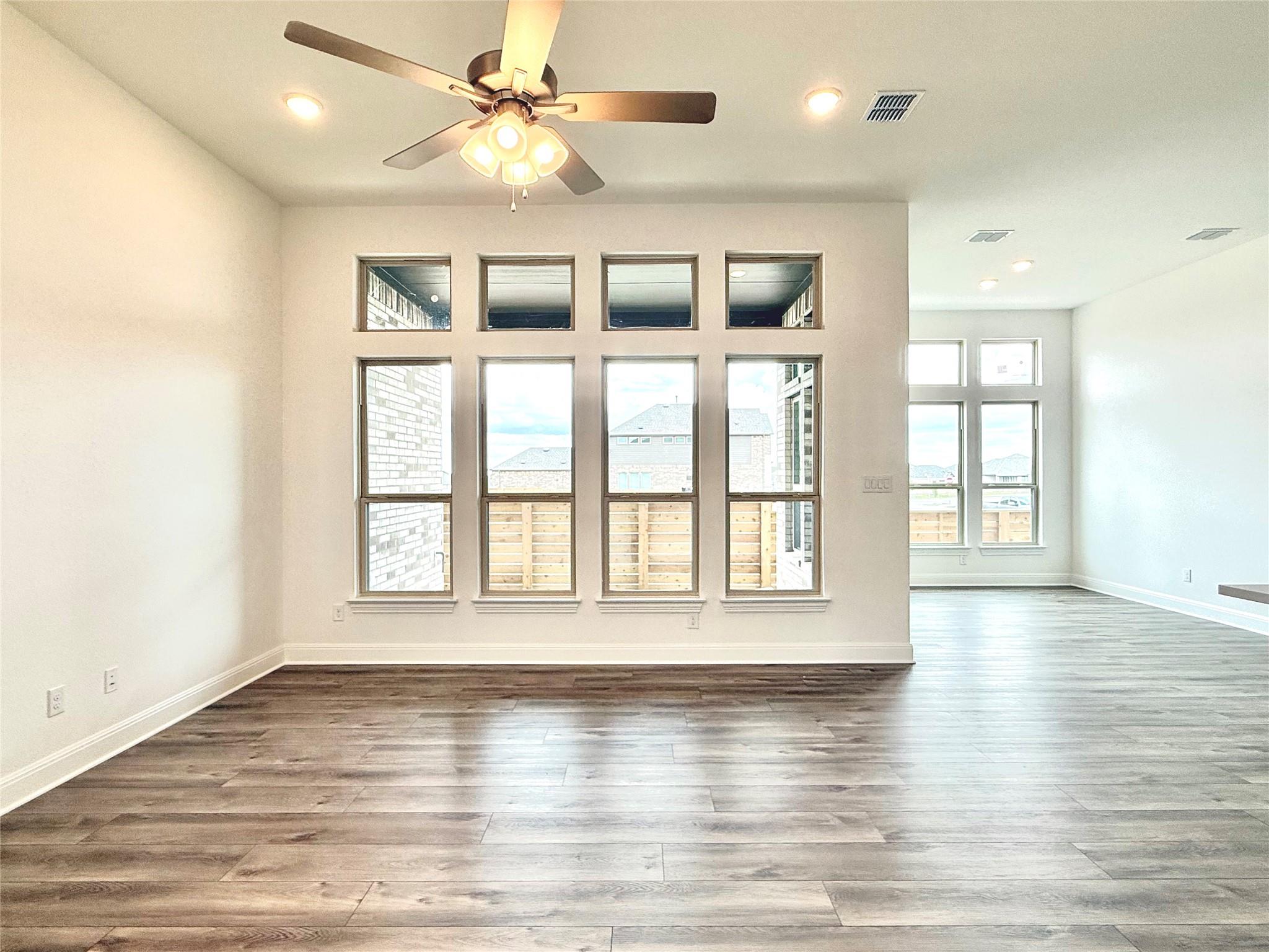 117 Royal Fern Rd, Hutto, TX 78634