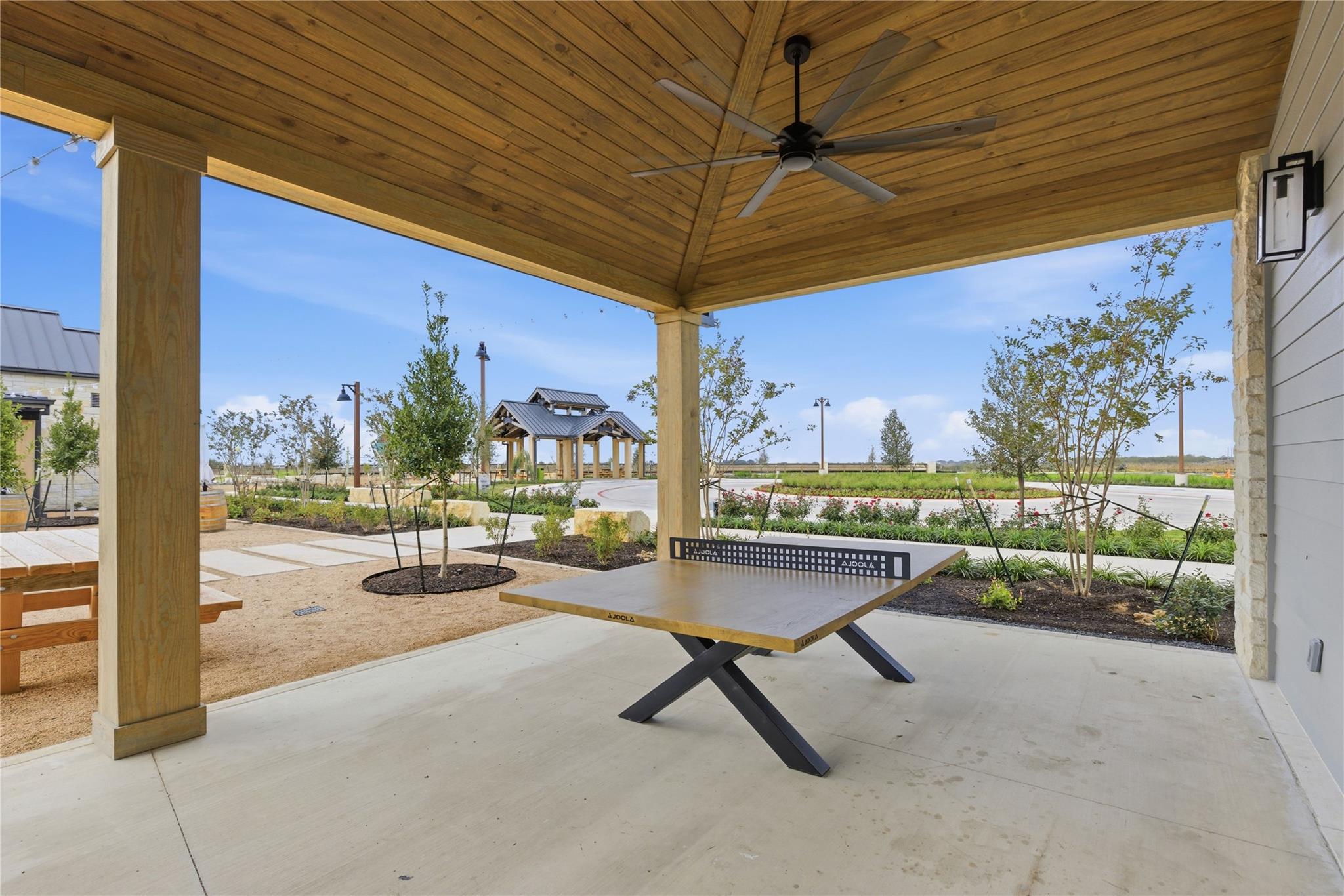 117 Royal Fern Rd, Hutto, TX 78634