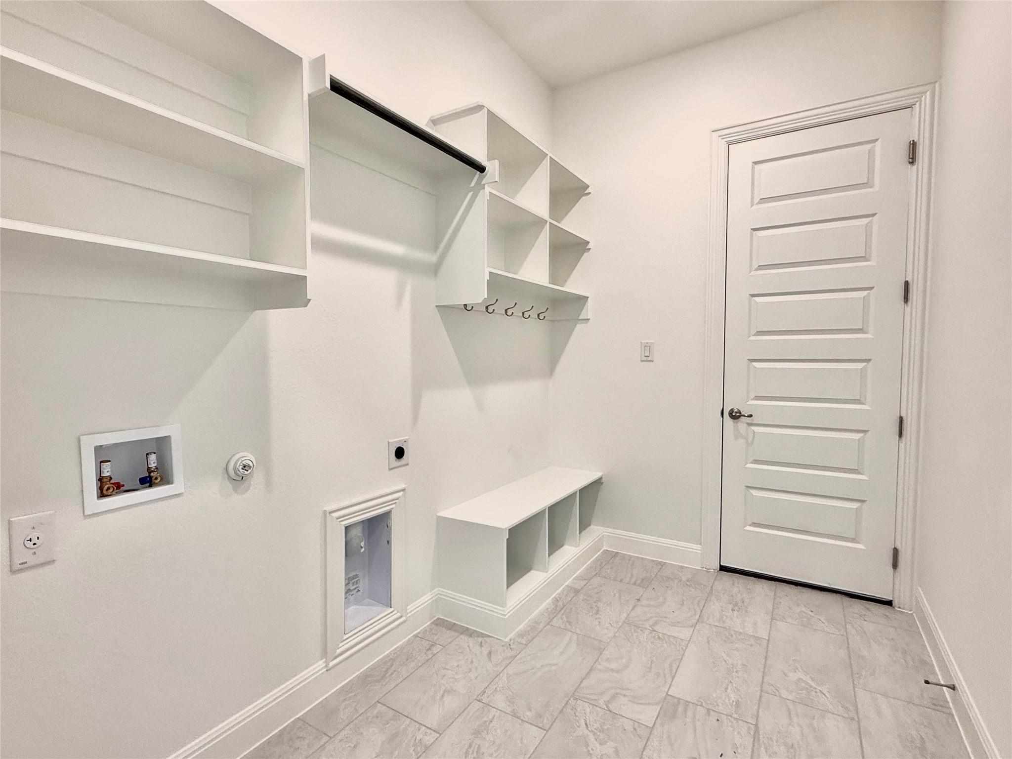 117 Royal Fern Rd, Hutto, TX 78634