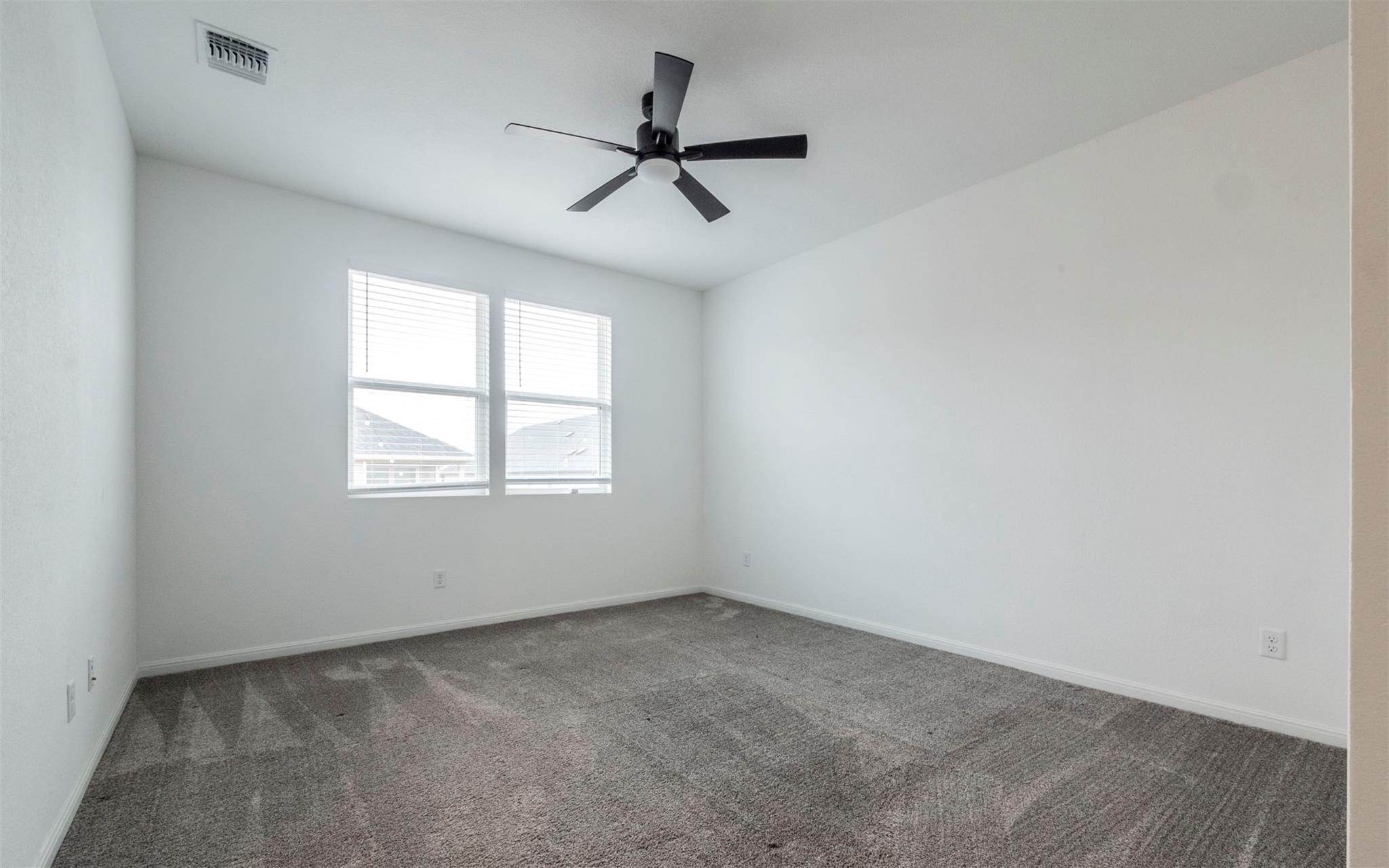 228 Citation Dr, Jarrell, TX 76537