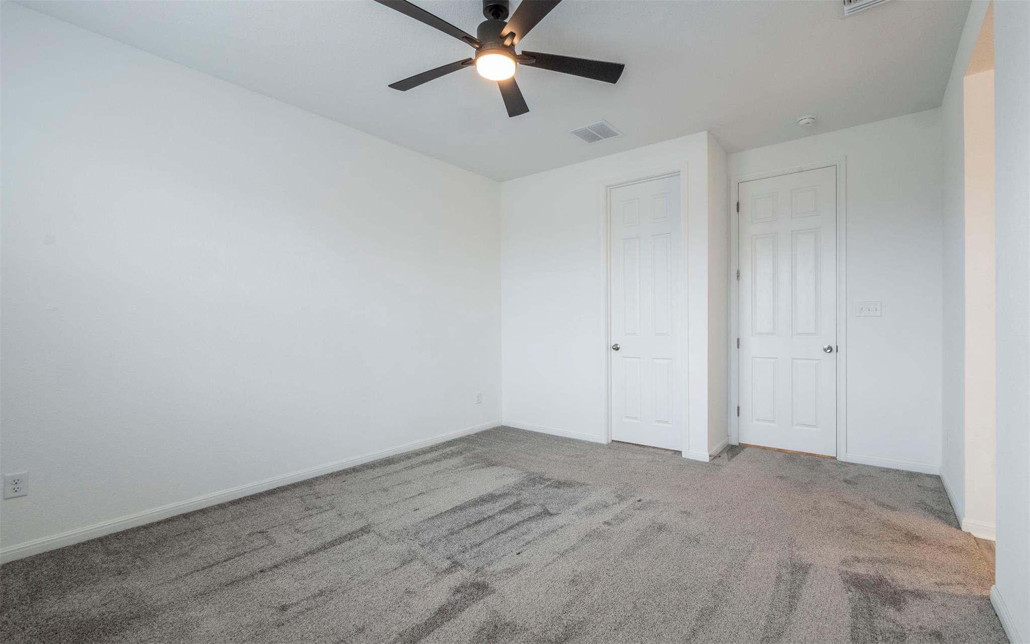 228 Citation Dr, Jarrell, TX 76537