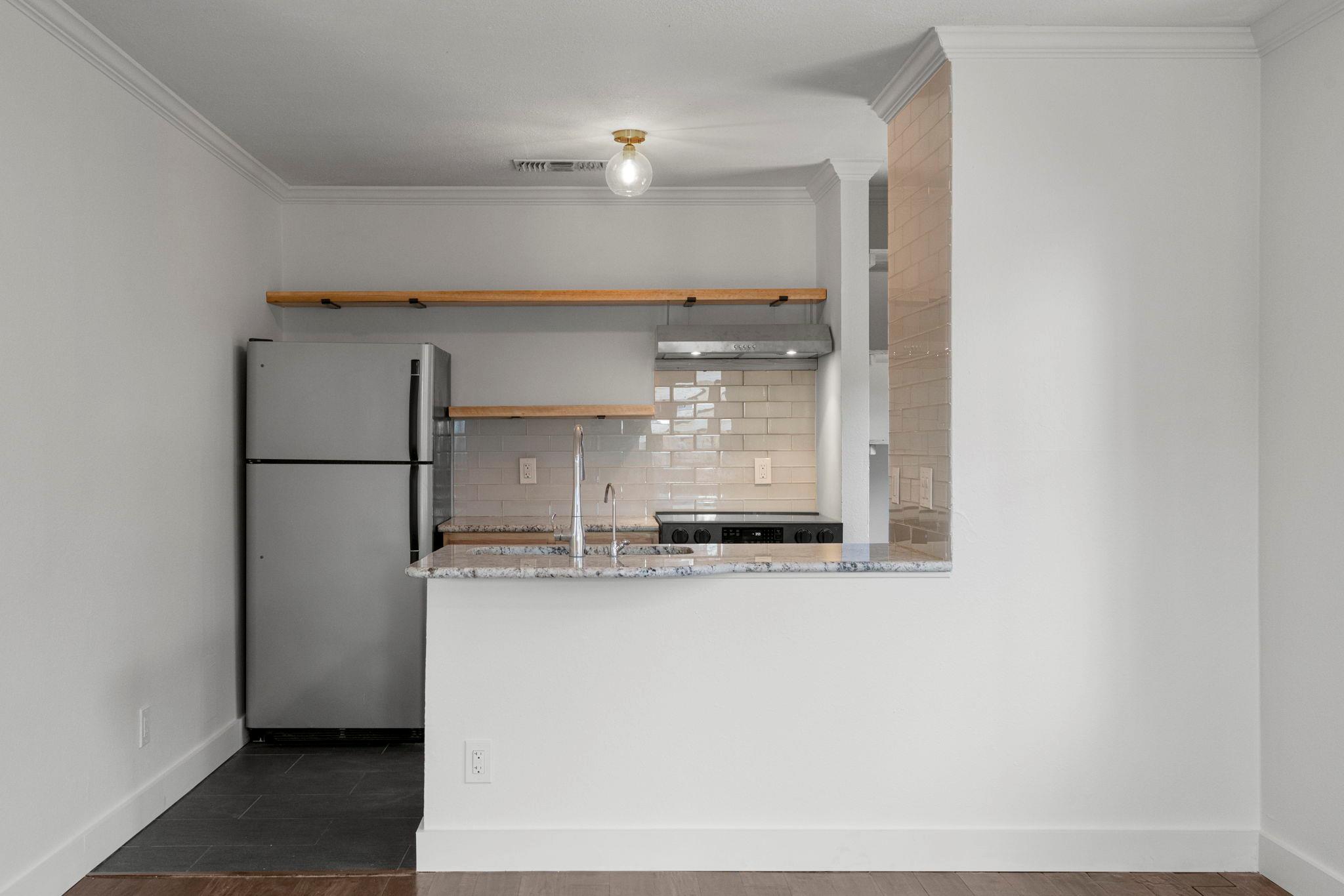 912 1/2 E 50th St, Austin, TX 78751