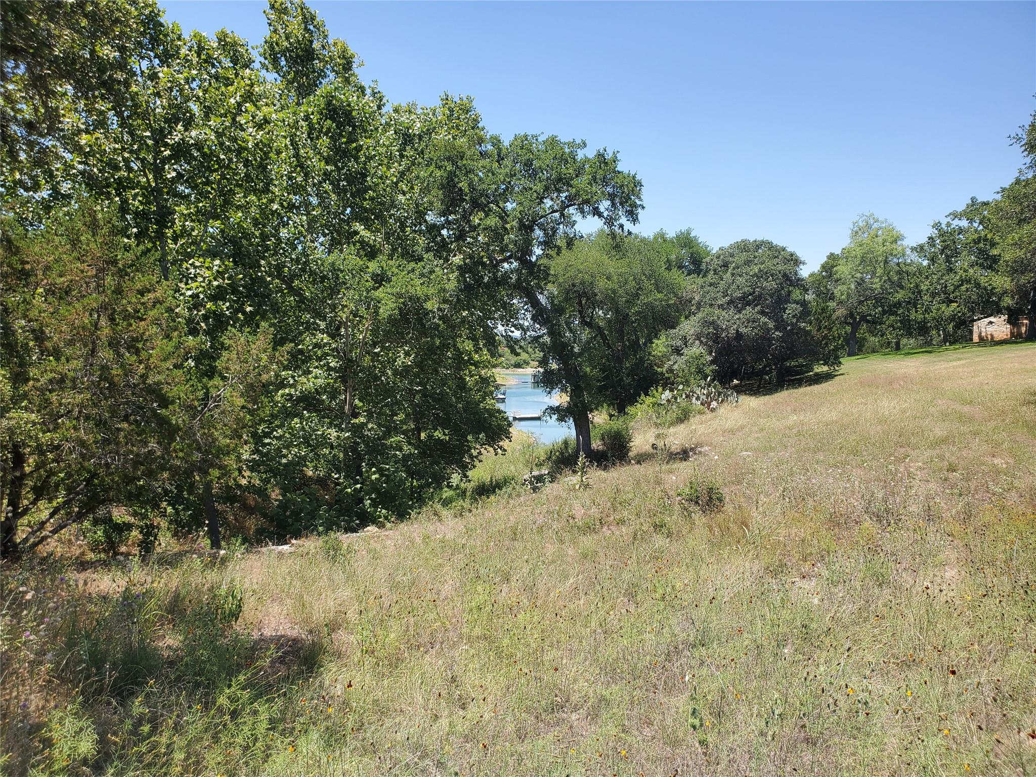 2922 Travis Lakeside Dr, Spicewood, TX 78669