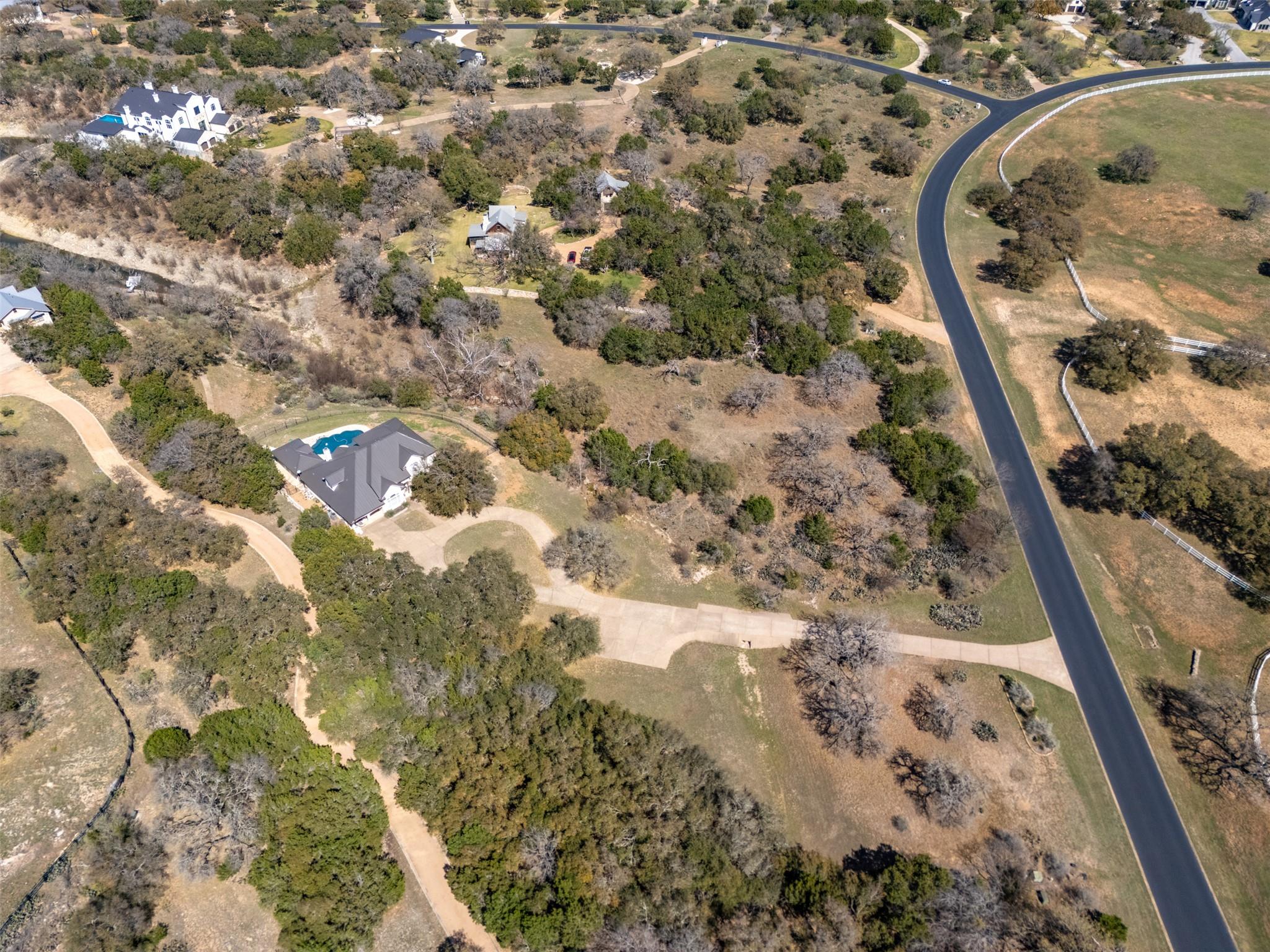 2922 Travis Lakeside Dr, Spicewood, TX 78669