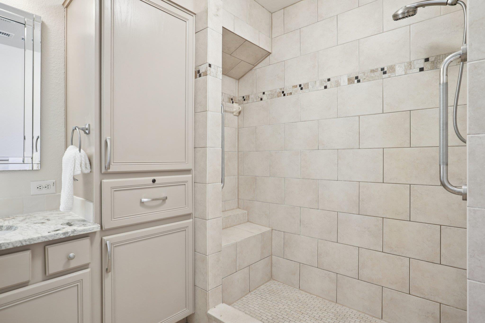 12216 Hanging Valley Dr, Austin, TX 78726