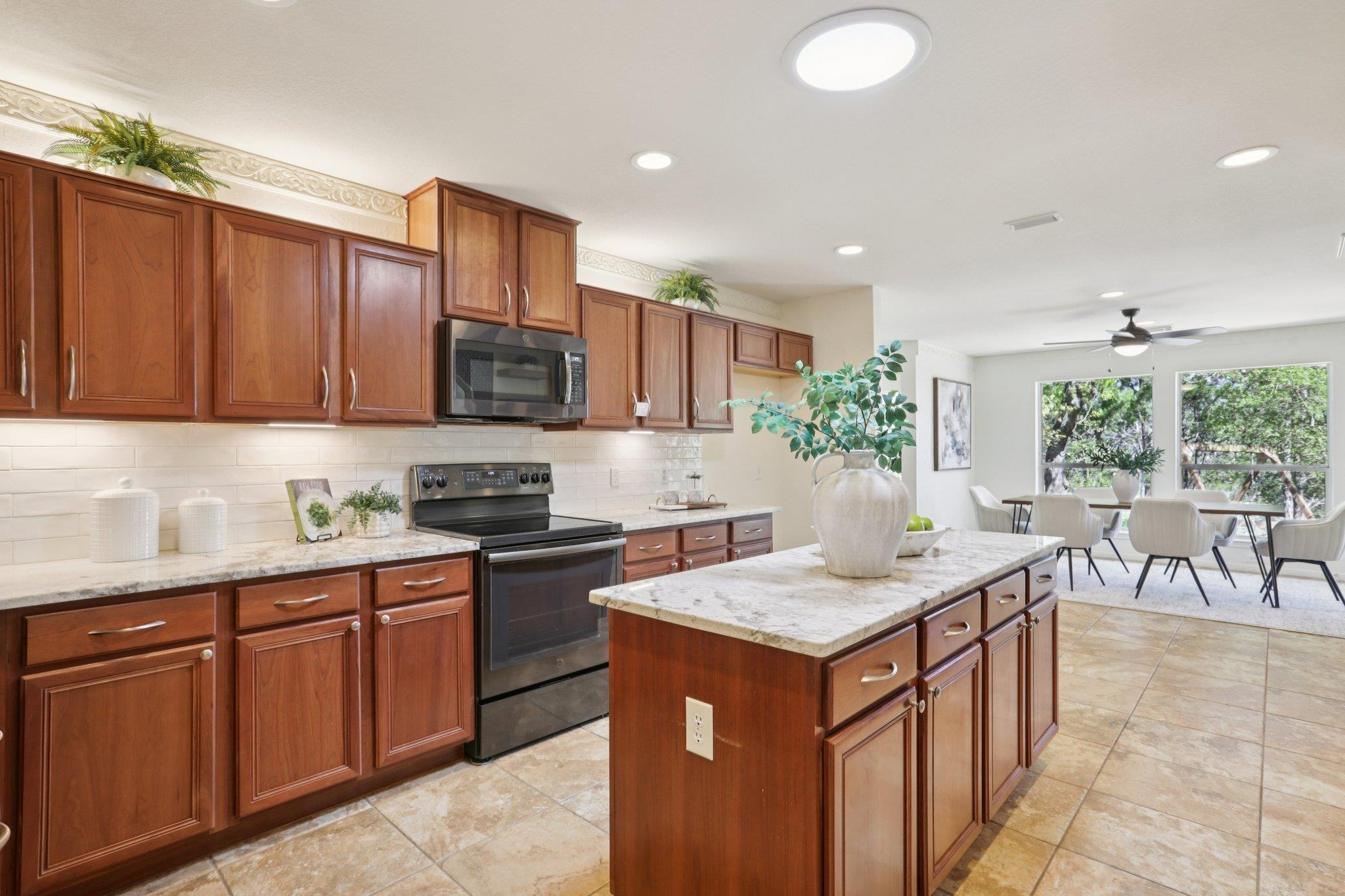 12216 Hanging Valley Dr, Austin, TX 78726