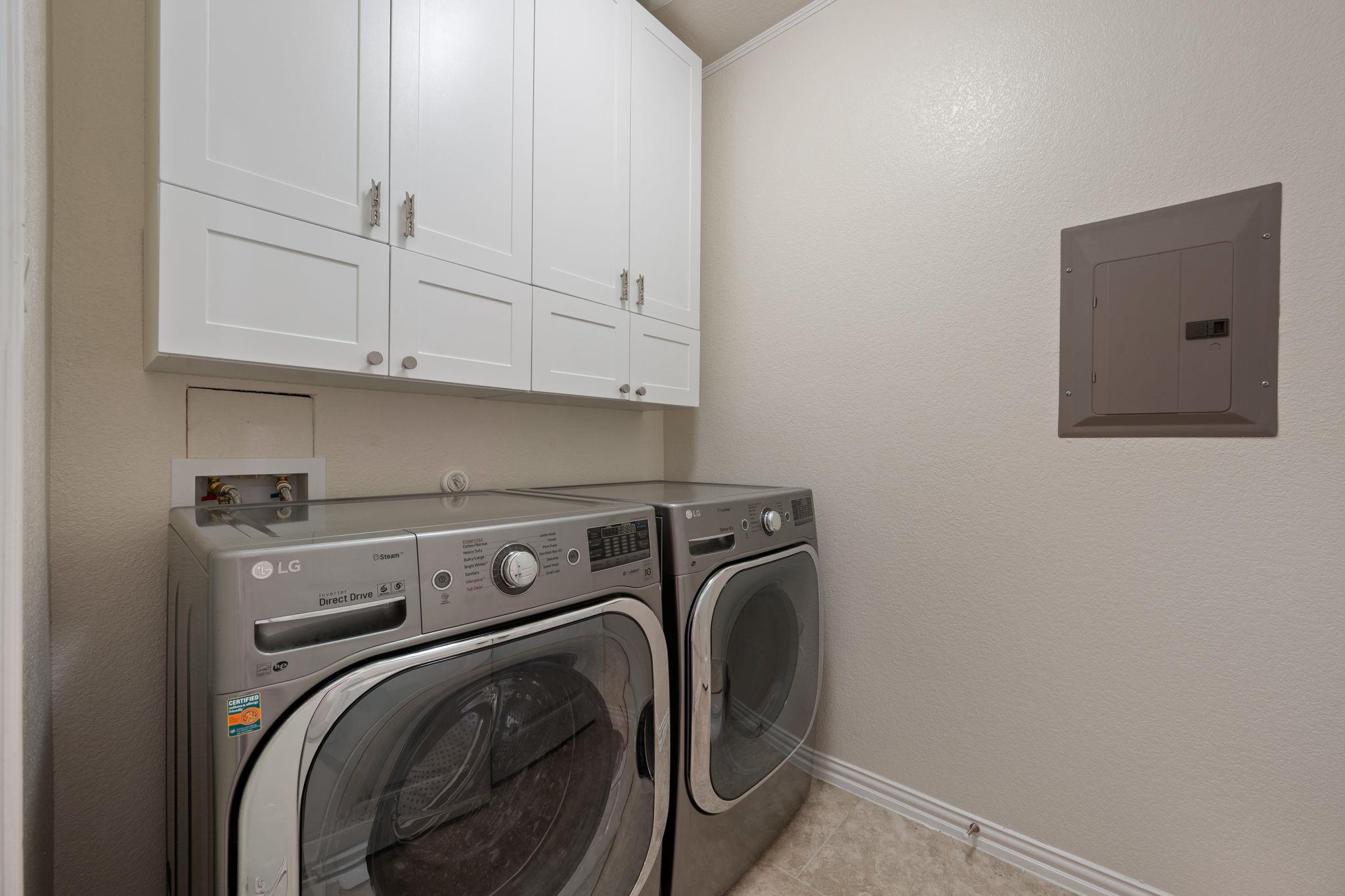 1024 Wolcott Dr, Leander, TX 78641