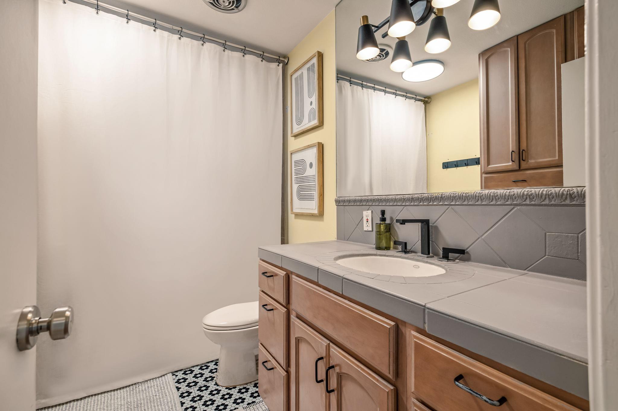 5602 Blueridge Ct, Austin, TX 78731