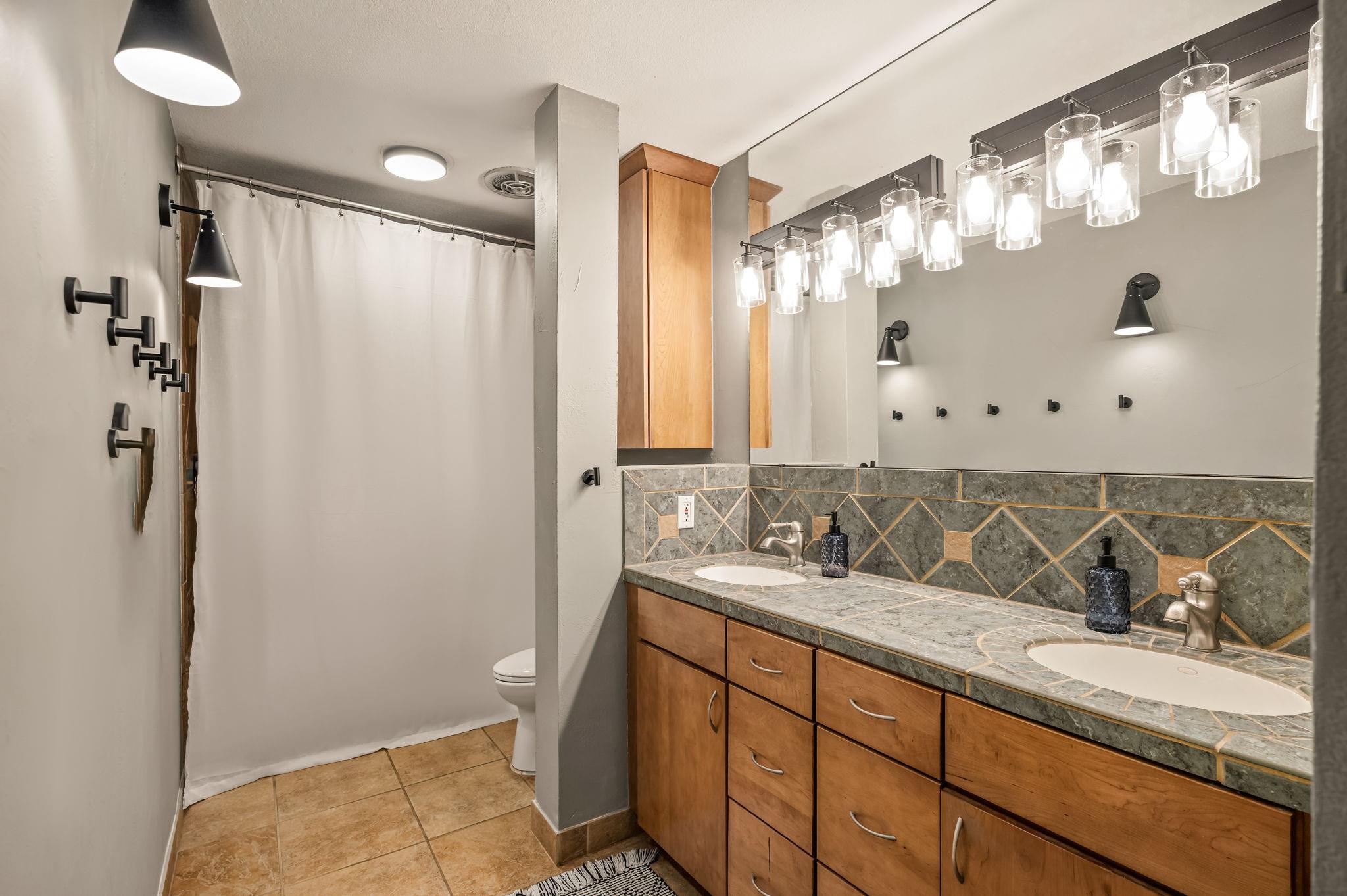 5602 Blueridge Ct, Austin, TX 78731