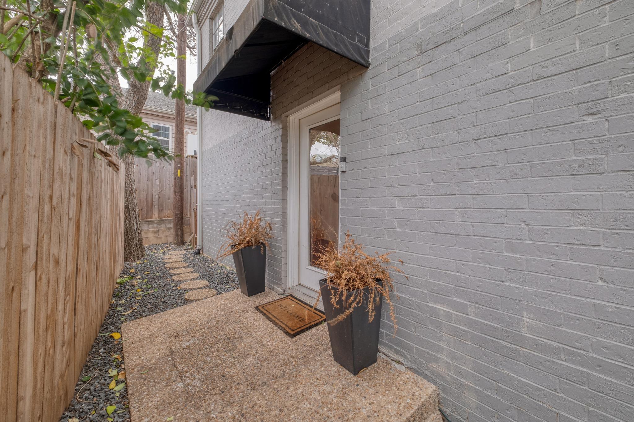 2404 McCall Rd # A, Austin, TX 78703