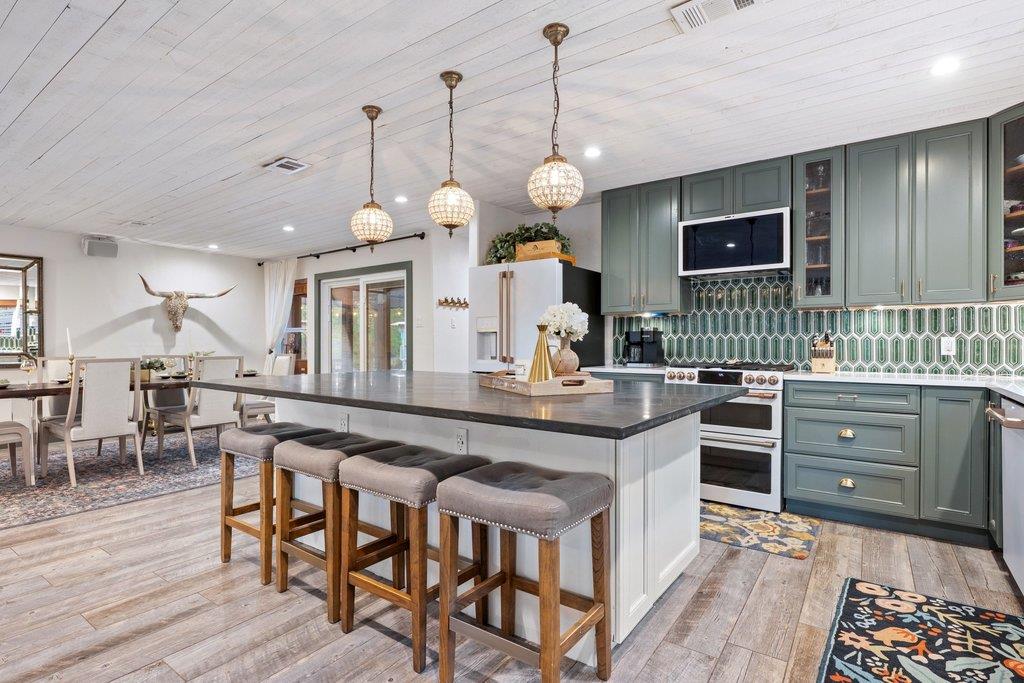 2800 River Rd, Wimberley, TX 78676