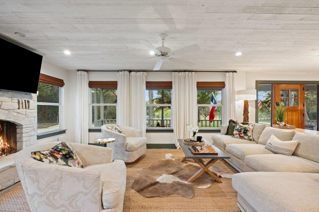 2800 River Rd, Wimberley, TX 78676