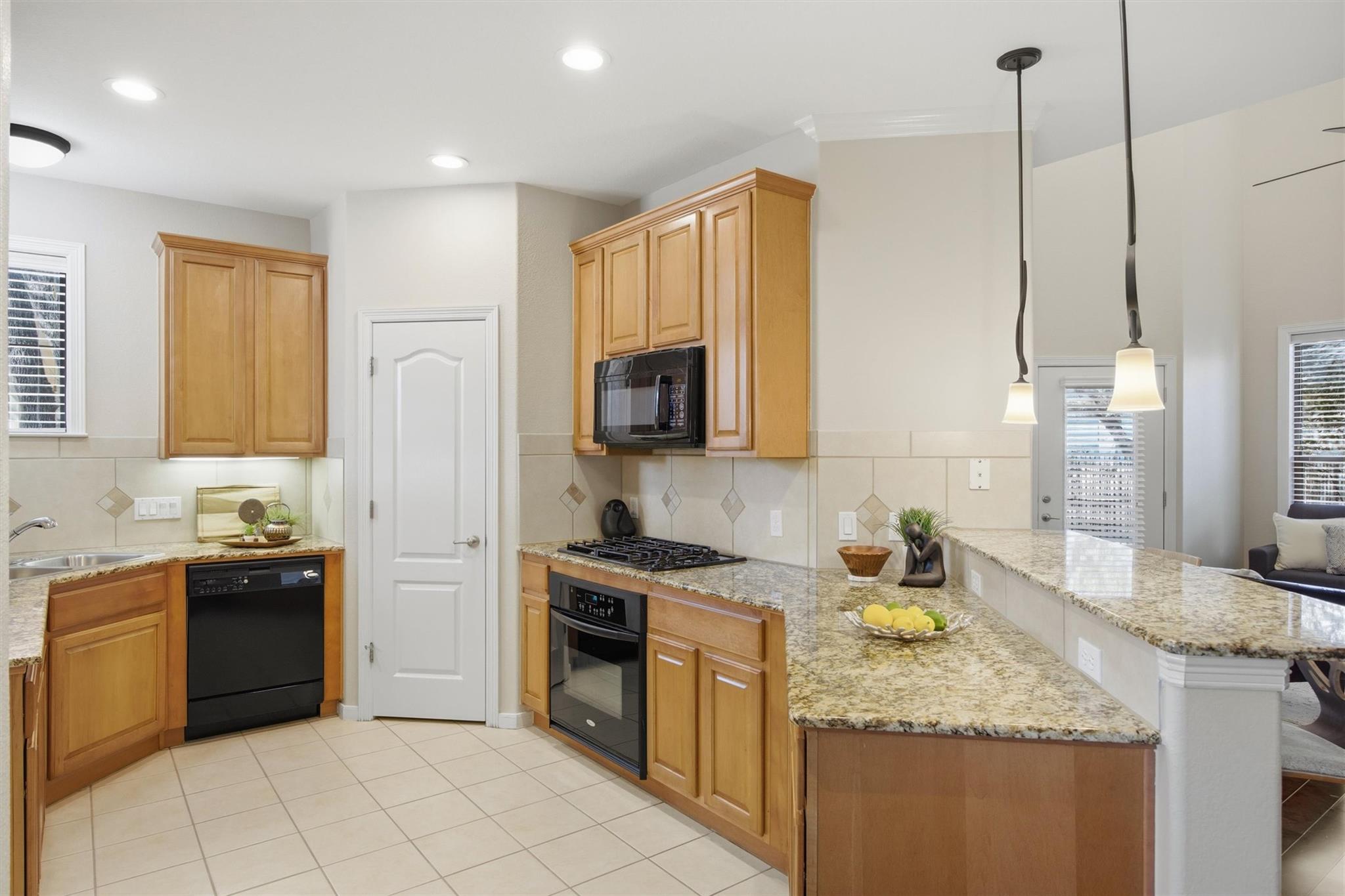 14021 Ashton Woods Cir, Austin, TX 78727