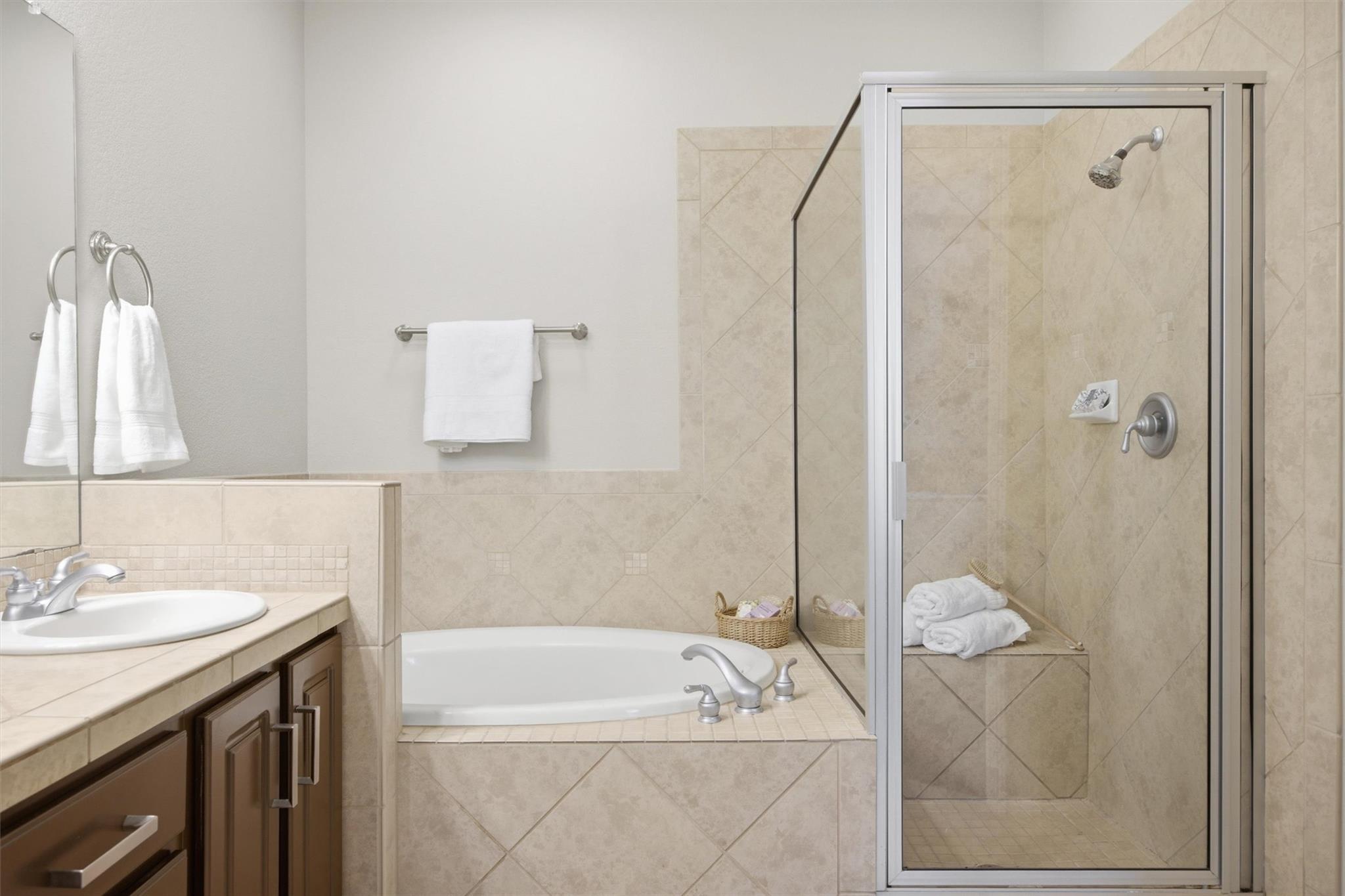 14021 Ashton Woods Cir, Austin, TX 78727