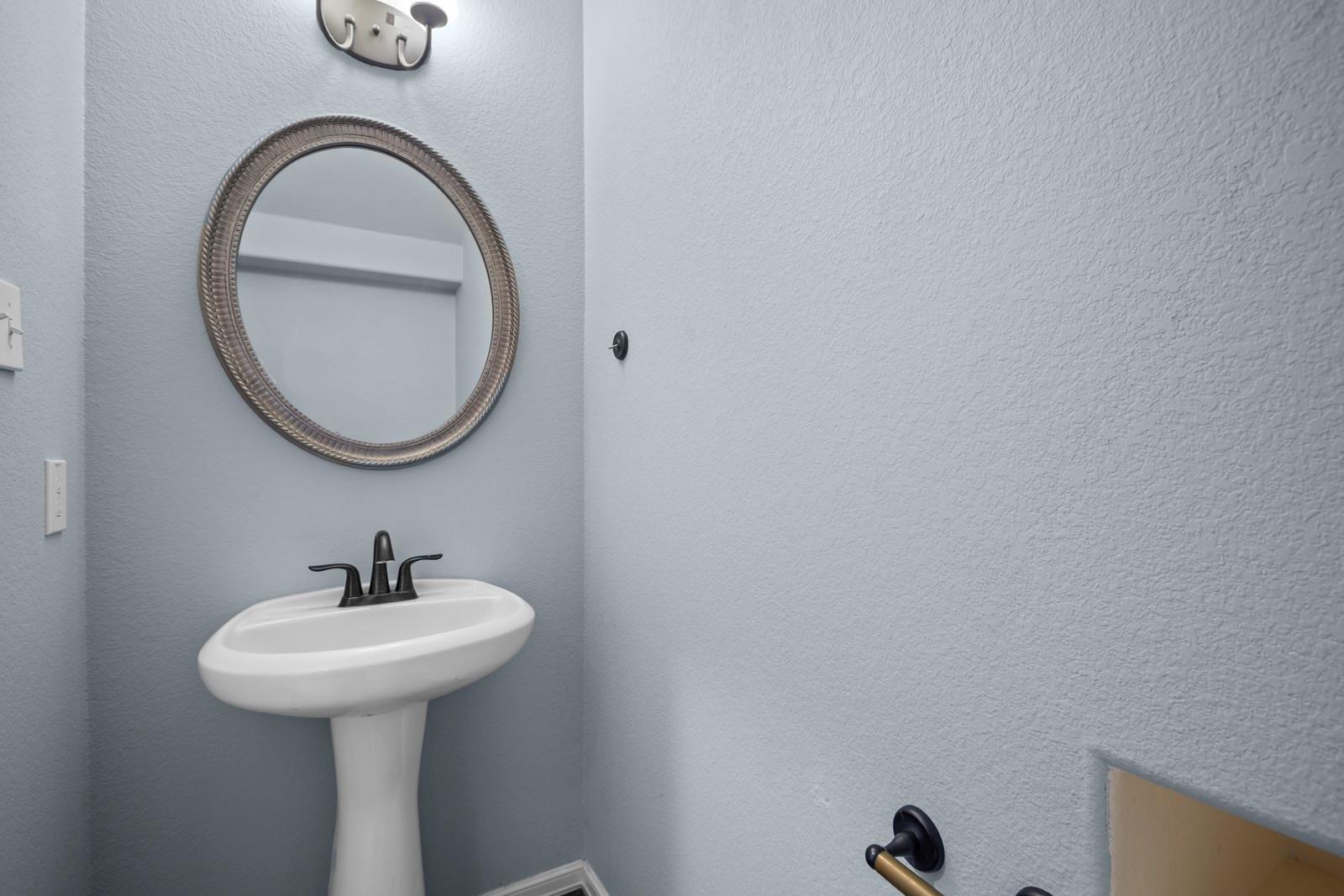 245 Razzmatazz Trl, Buda, TX 78610