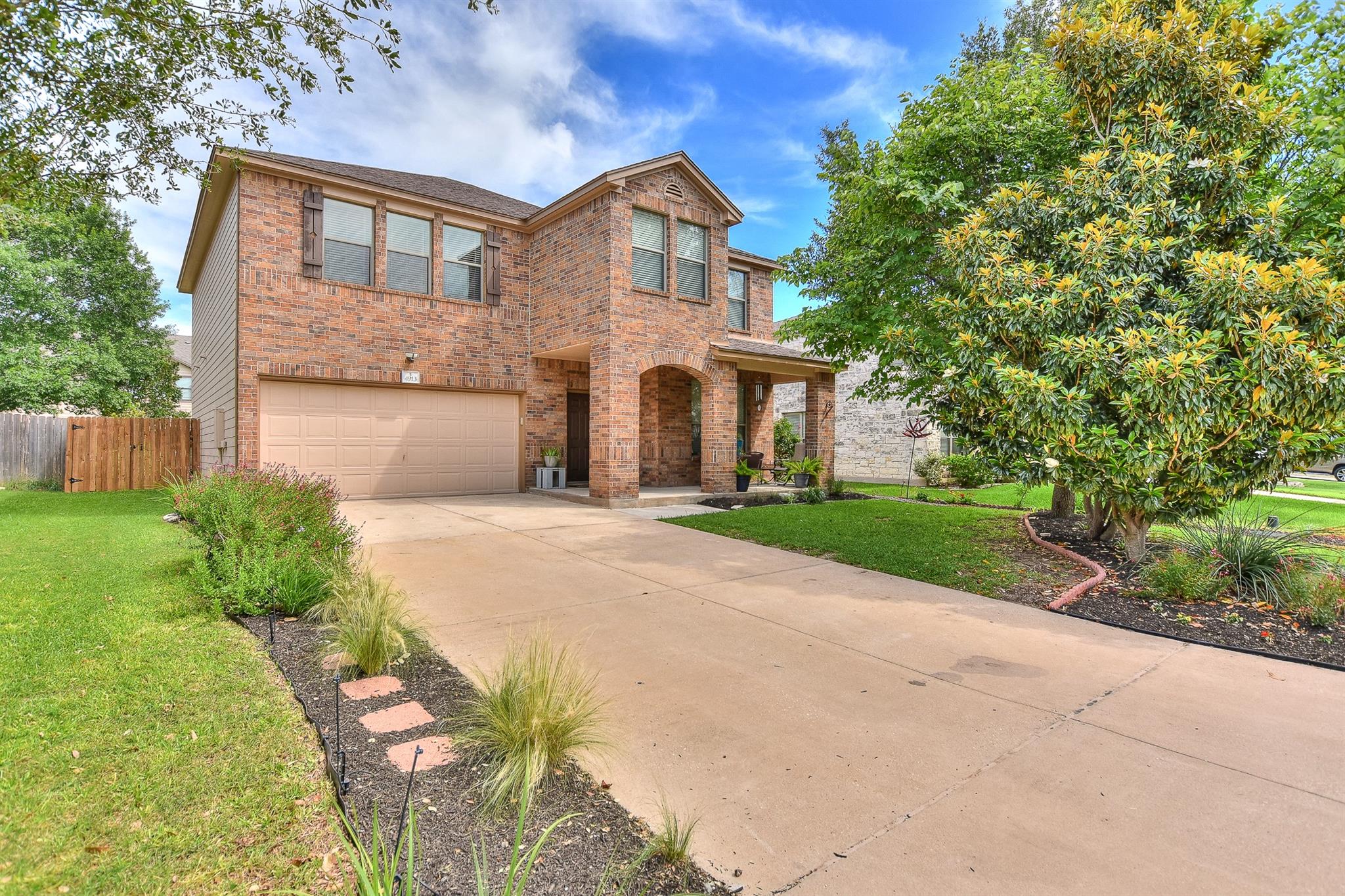 4913 Woodstock Dr Dr, Georgetown, TX 78633