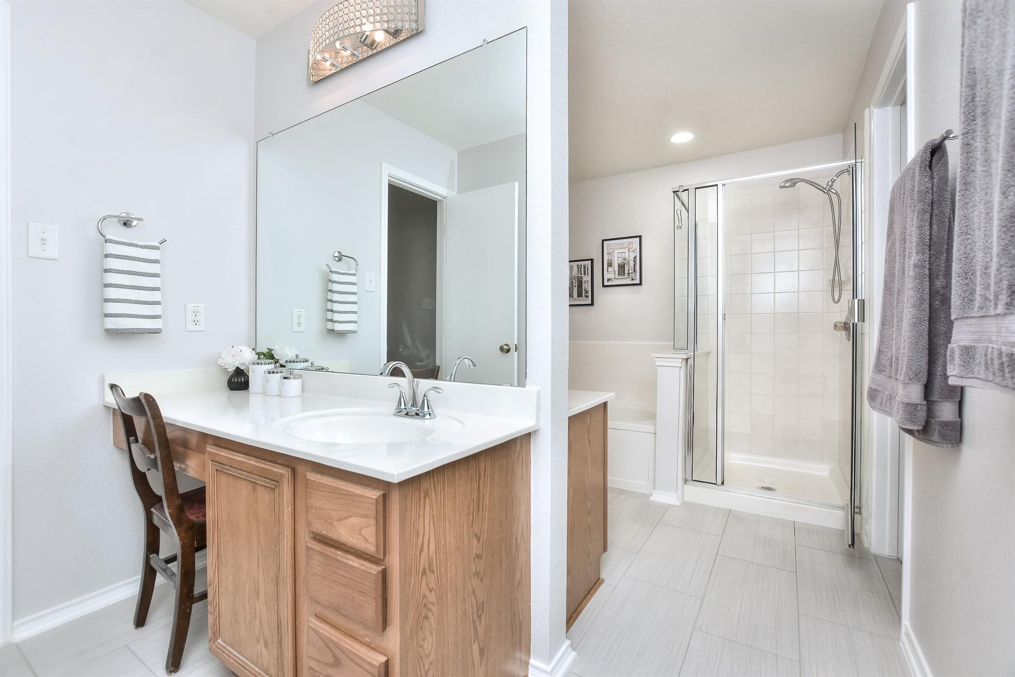 4913 Woodstock Dr Dr, Georgetown, TX 78633