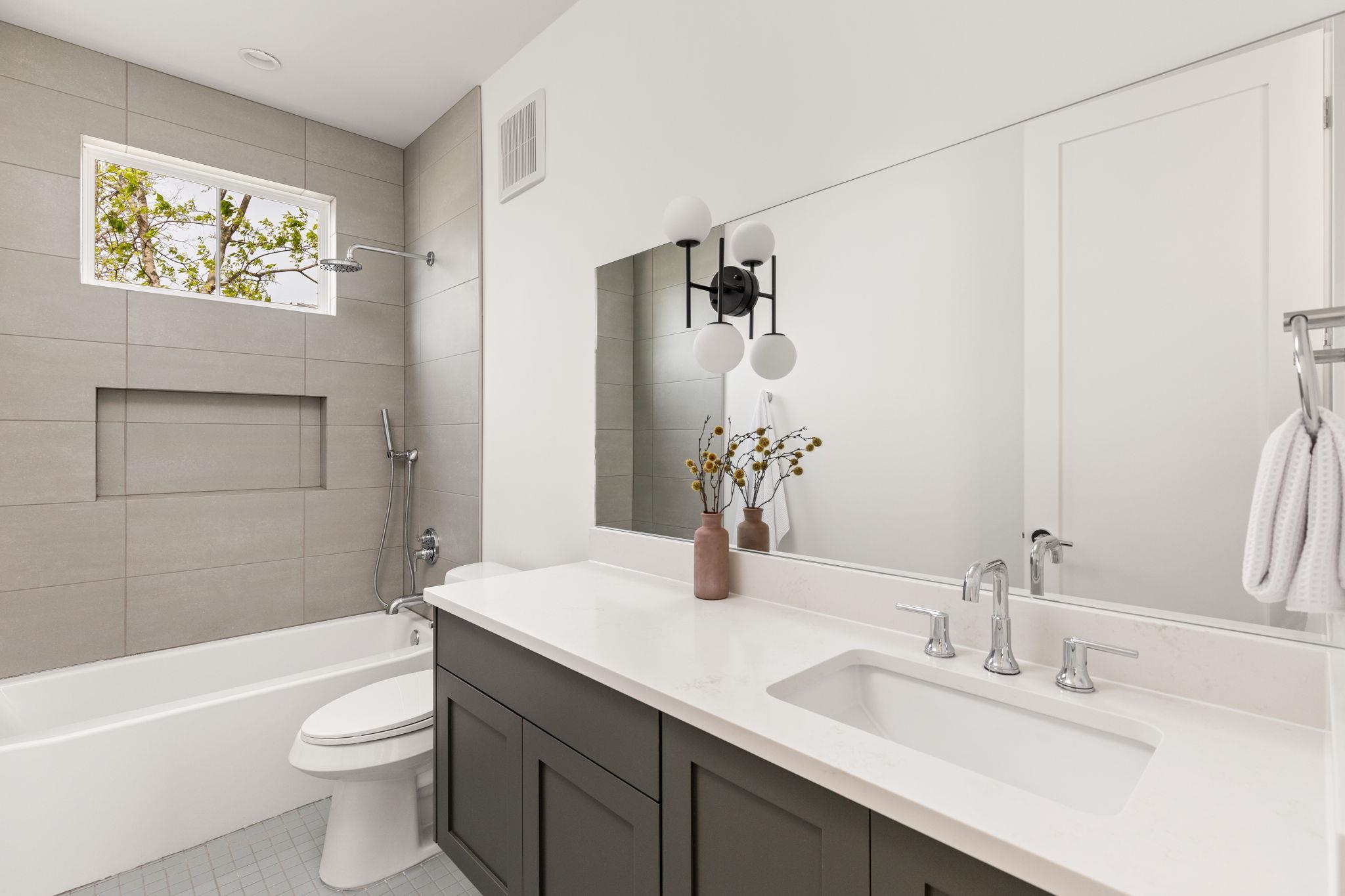 2910 E 4th, Austin, TX 78702