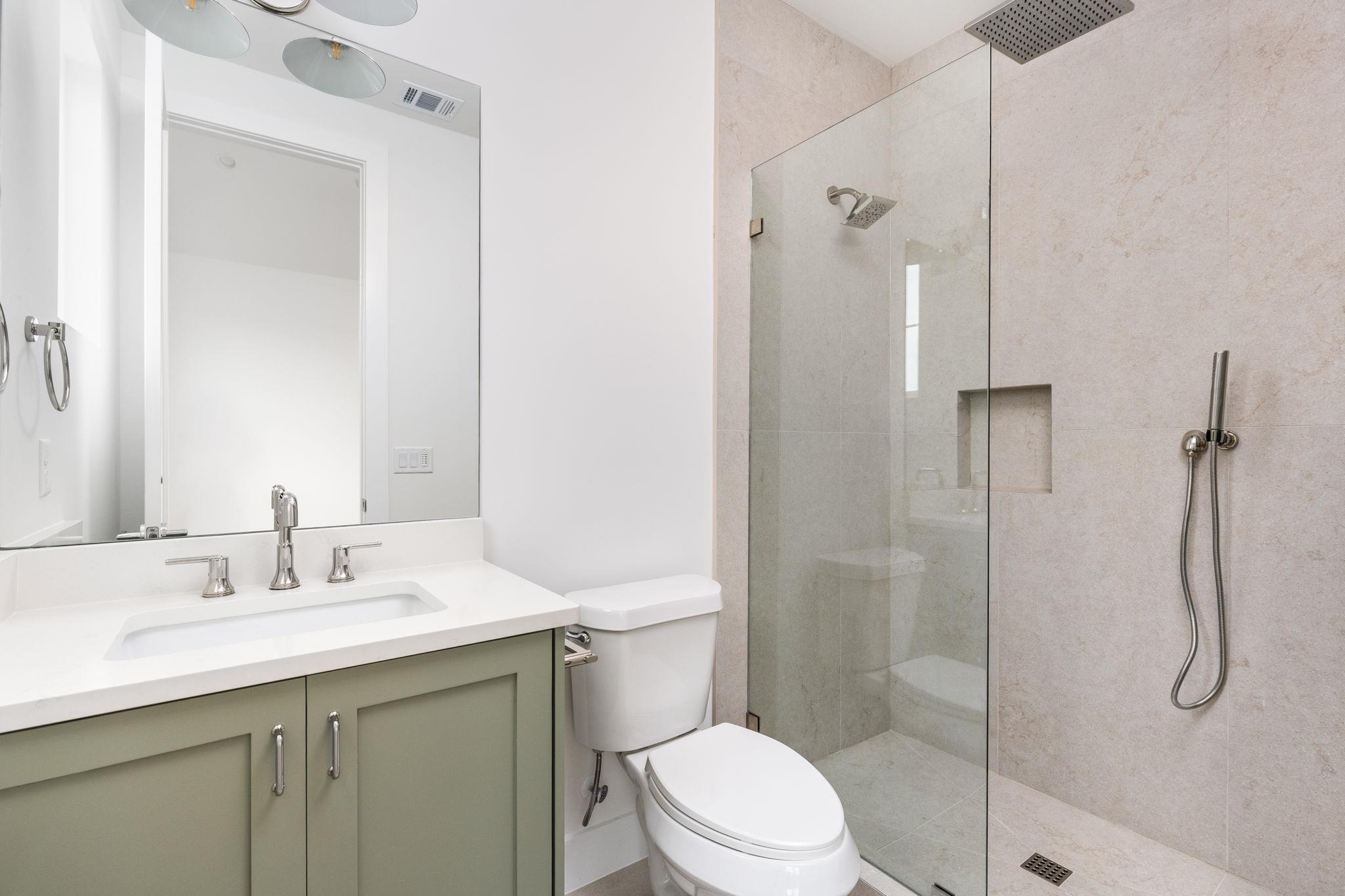 408 Linden # B, Austin, TX 78702