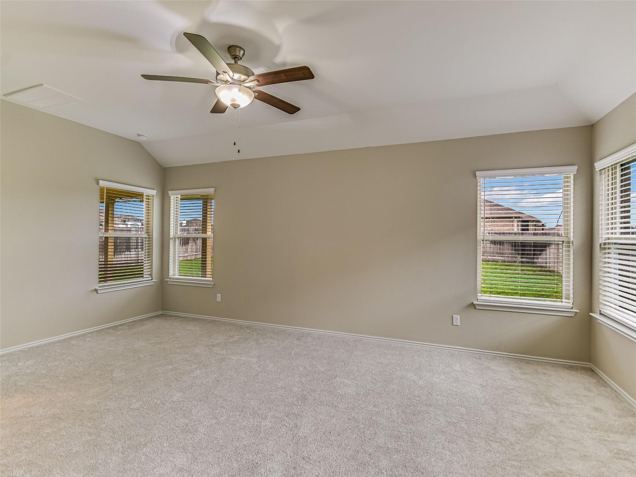 118 Millsaps Ct, Bastrop, TX 78602