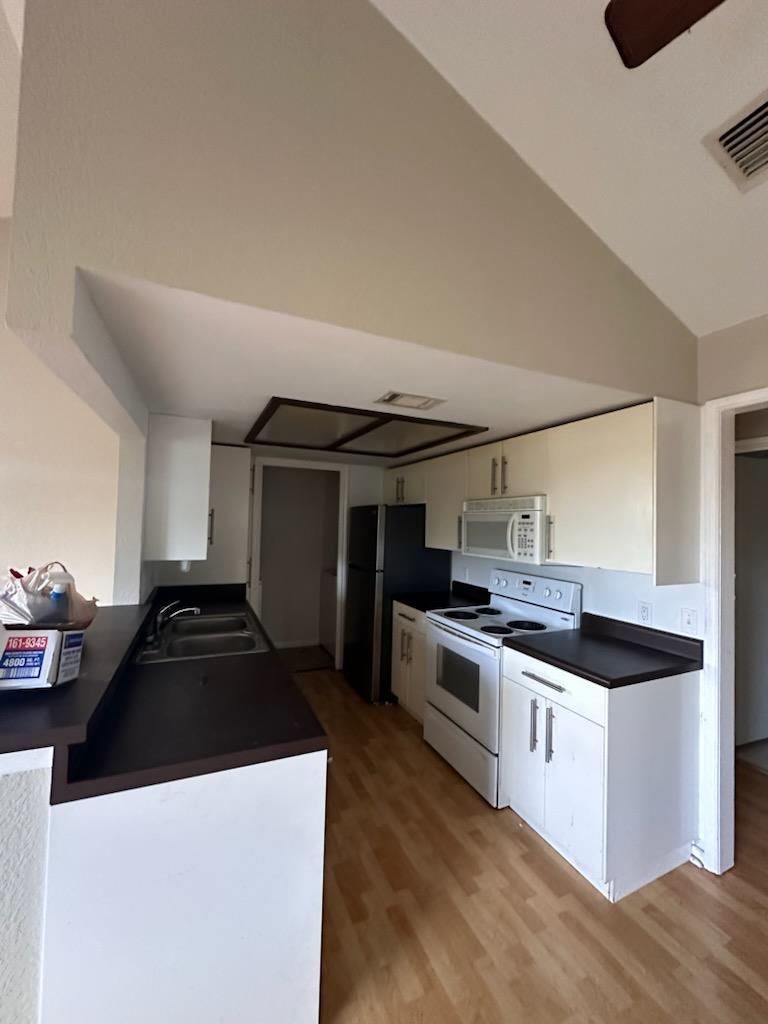 1013 Chestnut St # C6, San Marcos, TX 78666