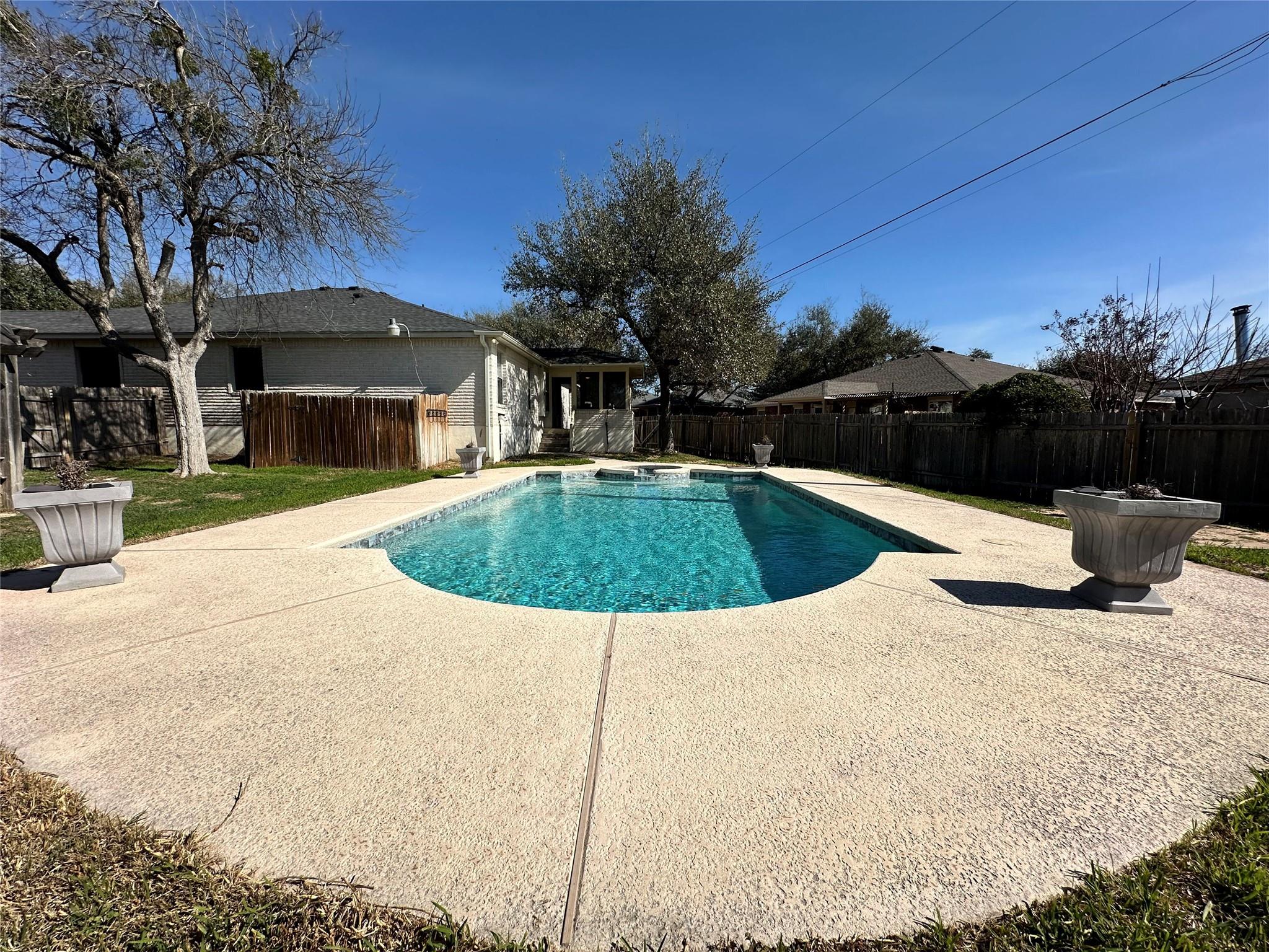 4103 Natural Bridge Ct, Round Rock, TX 78681