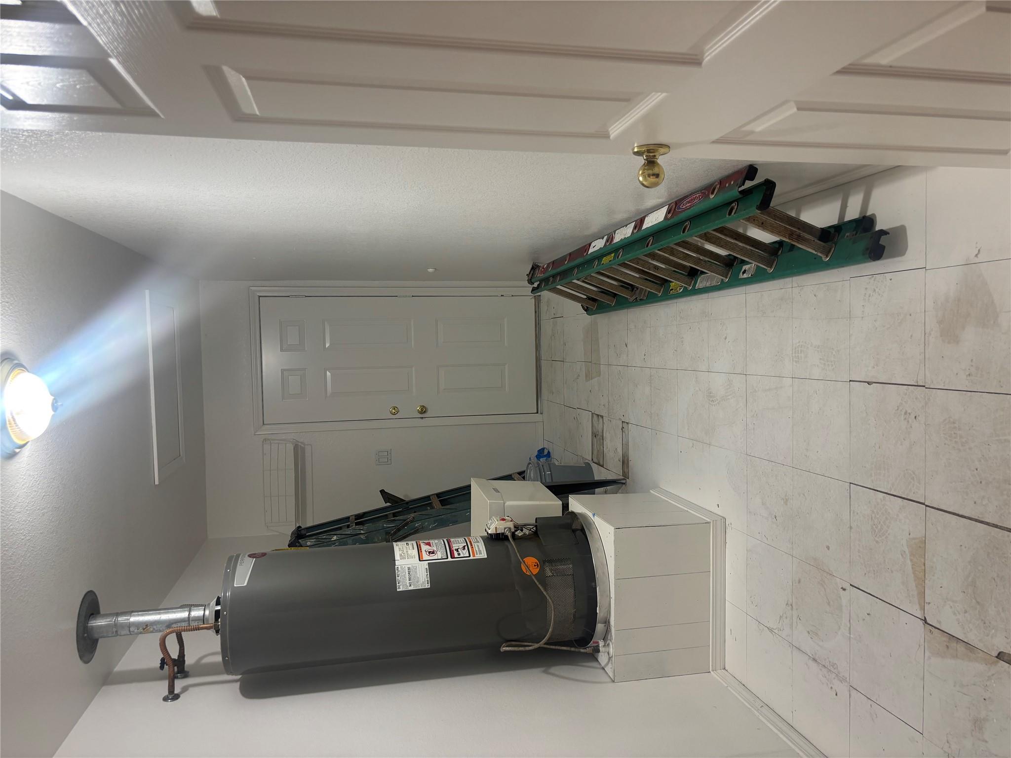 159 Diamond G Ln, Smithville, TX 78957