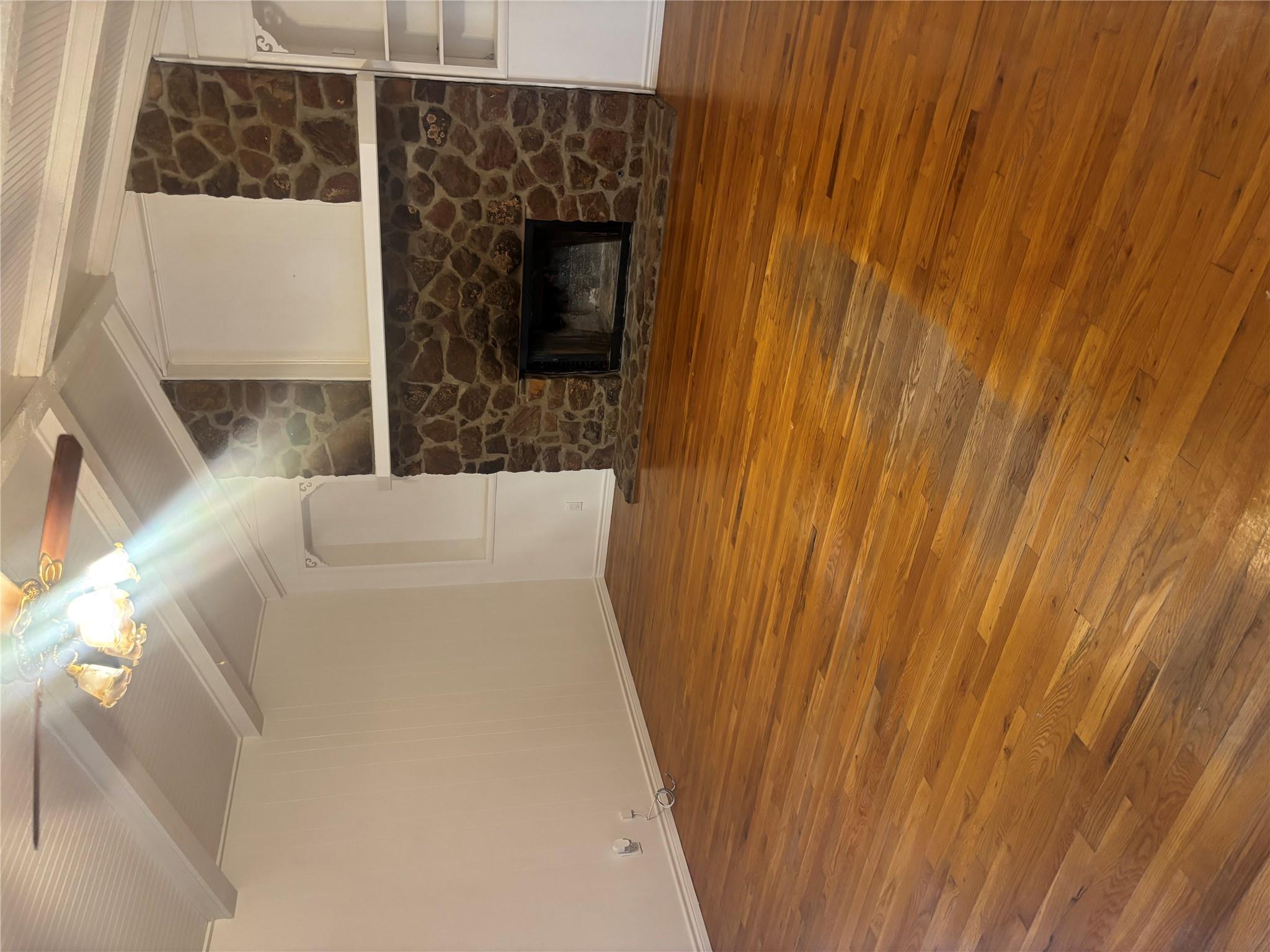 159 Diamond G Ln, Smithville, TX 78957