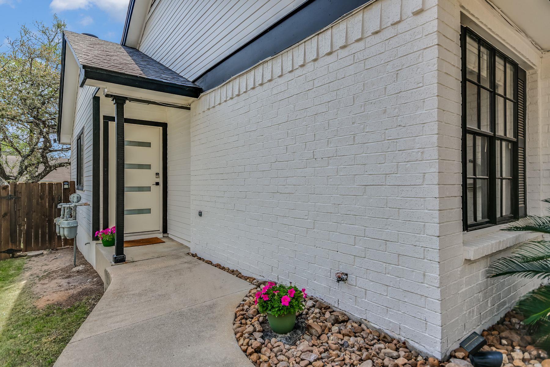 2605 Garrettson Dr # A, Austin, TX 78748