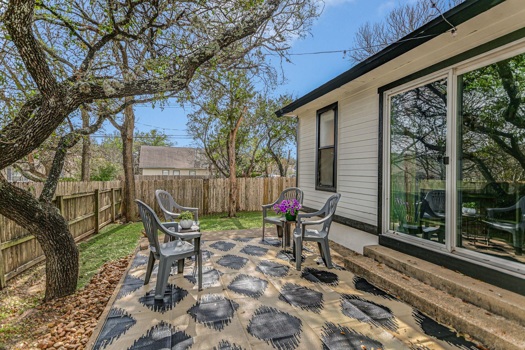 2605 Garrettson Dr # A, Austin, TX 78748