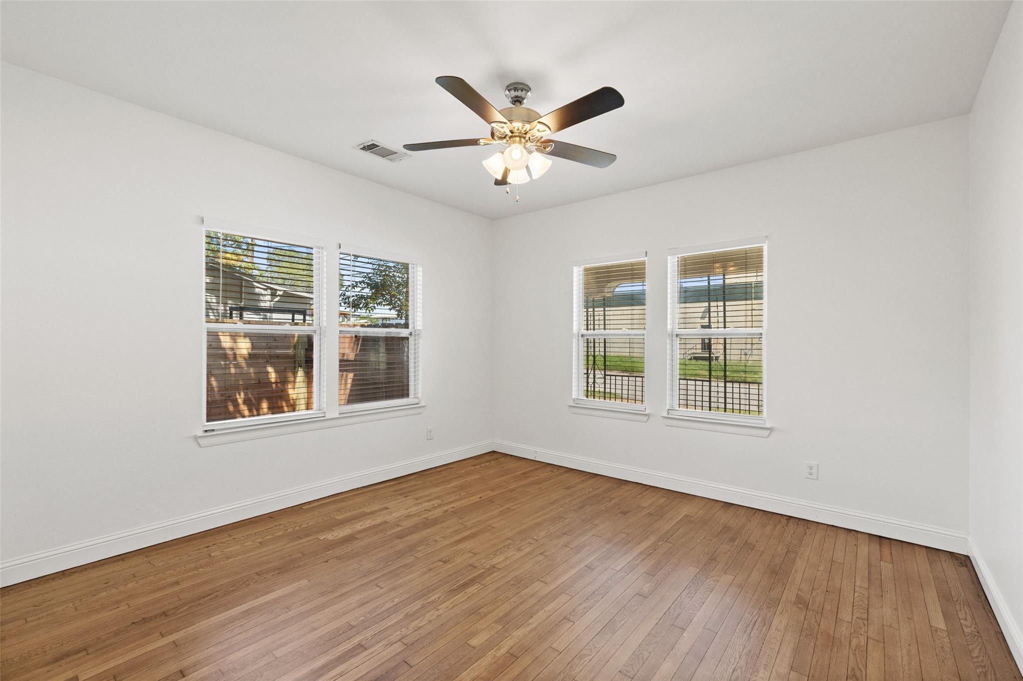 3203 E 18th St, Austin, TX 78721