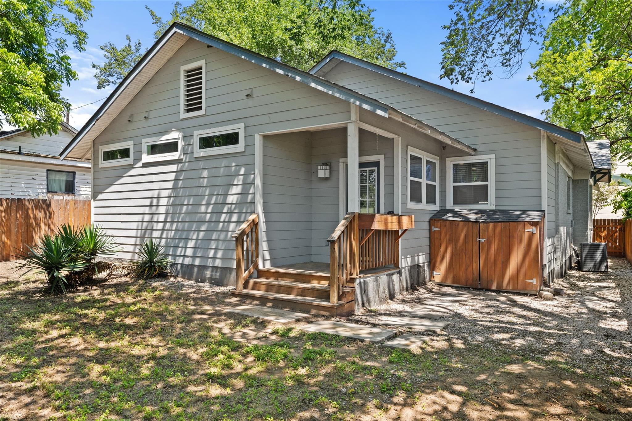 3203 E 18th St, Austin, TX 78721