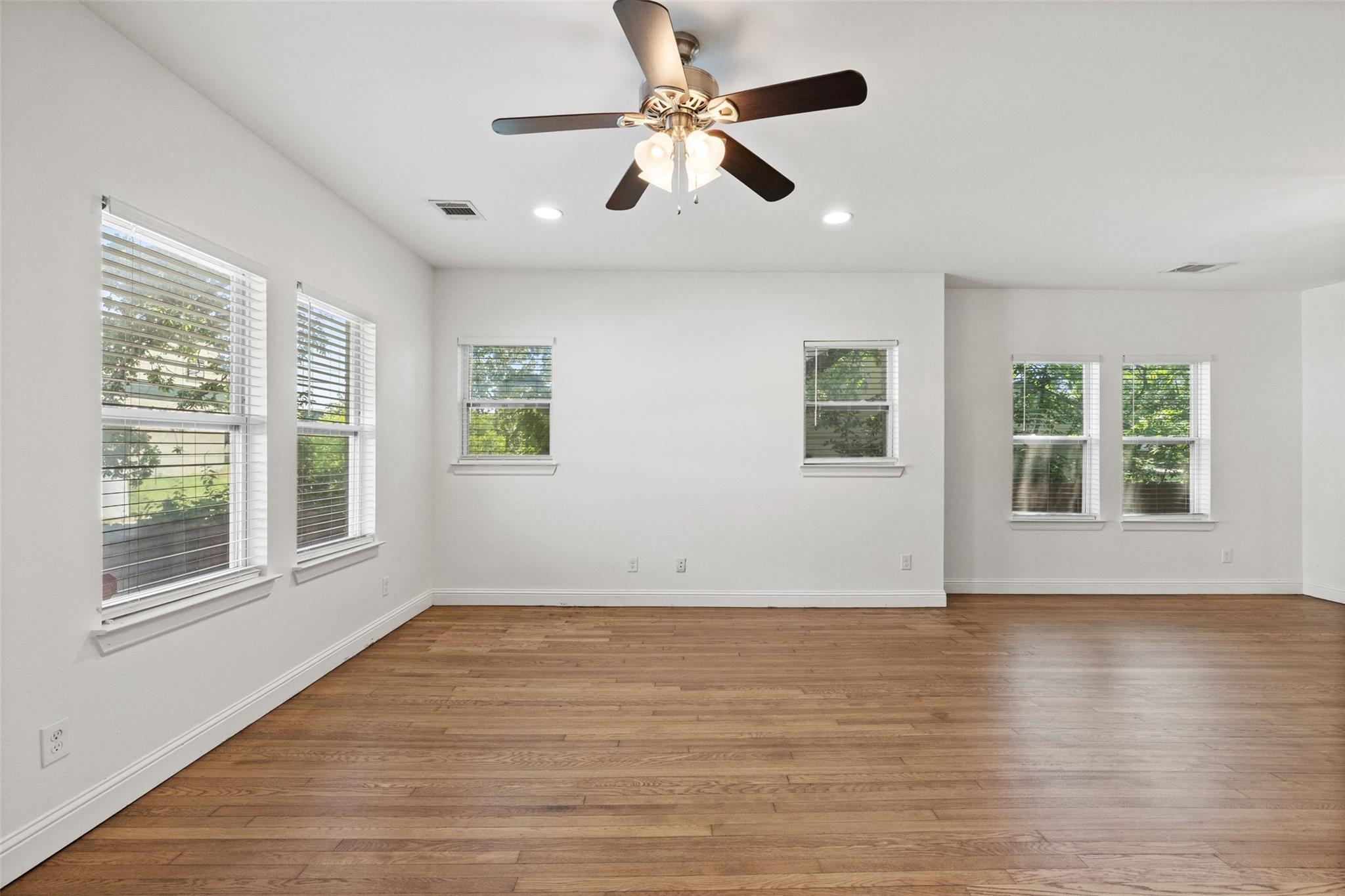 3203 E 18th St, Austin, TX 78721