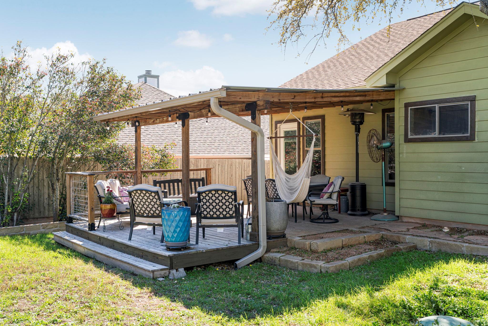 10233 Twin Lake Loop, Dripping Springs, TX 78620