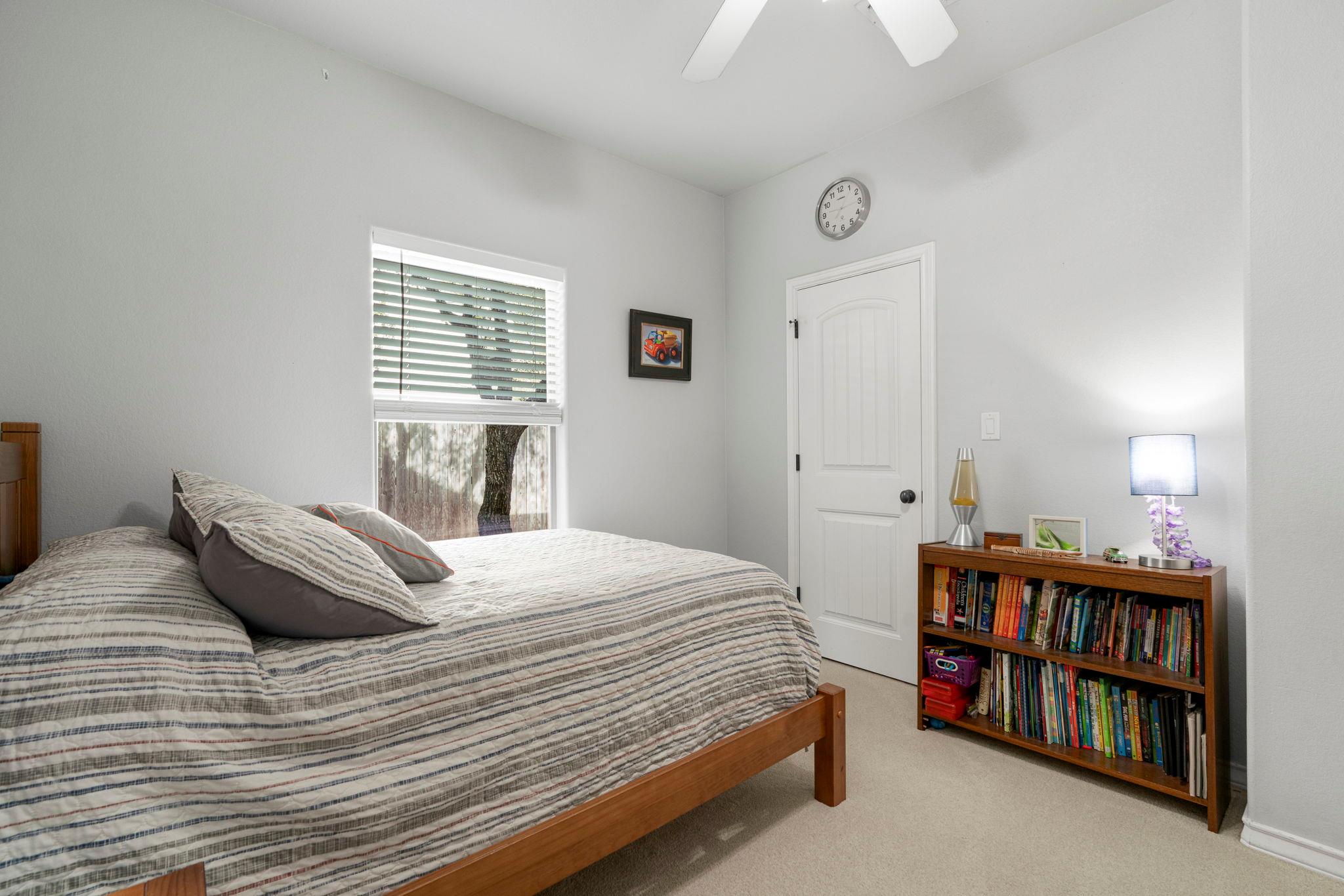 10233 Twin Lake Loop, Dripping Springs, TX 78620