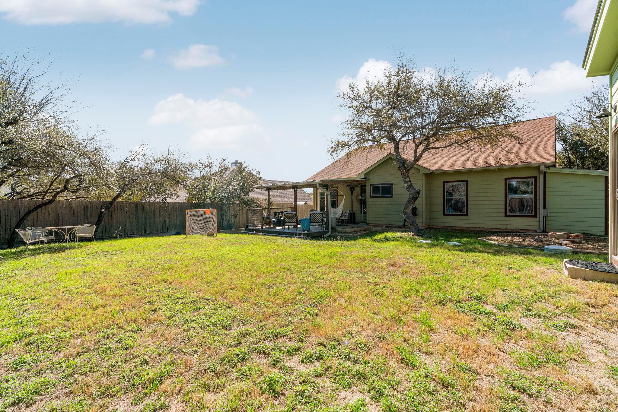 10233 Twin Lake Loop, Dripping Springs, TX 78620