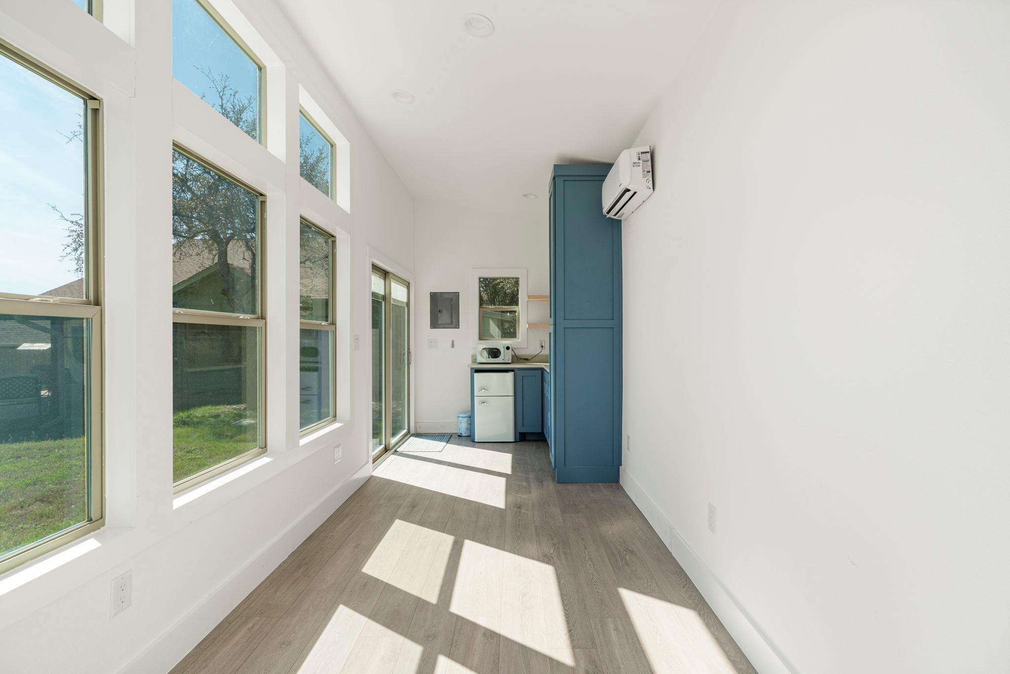 10233 Twin Lake Loop, Dripping Springs, TX 78620